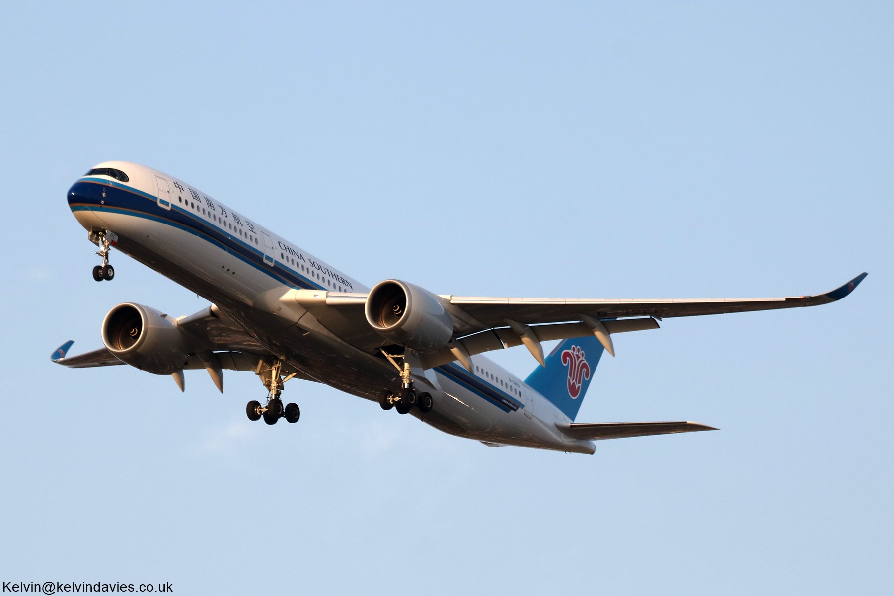 China Southern A350 B-32ED