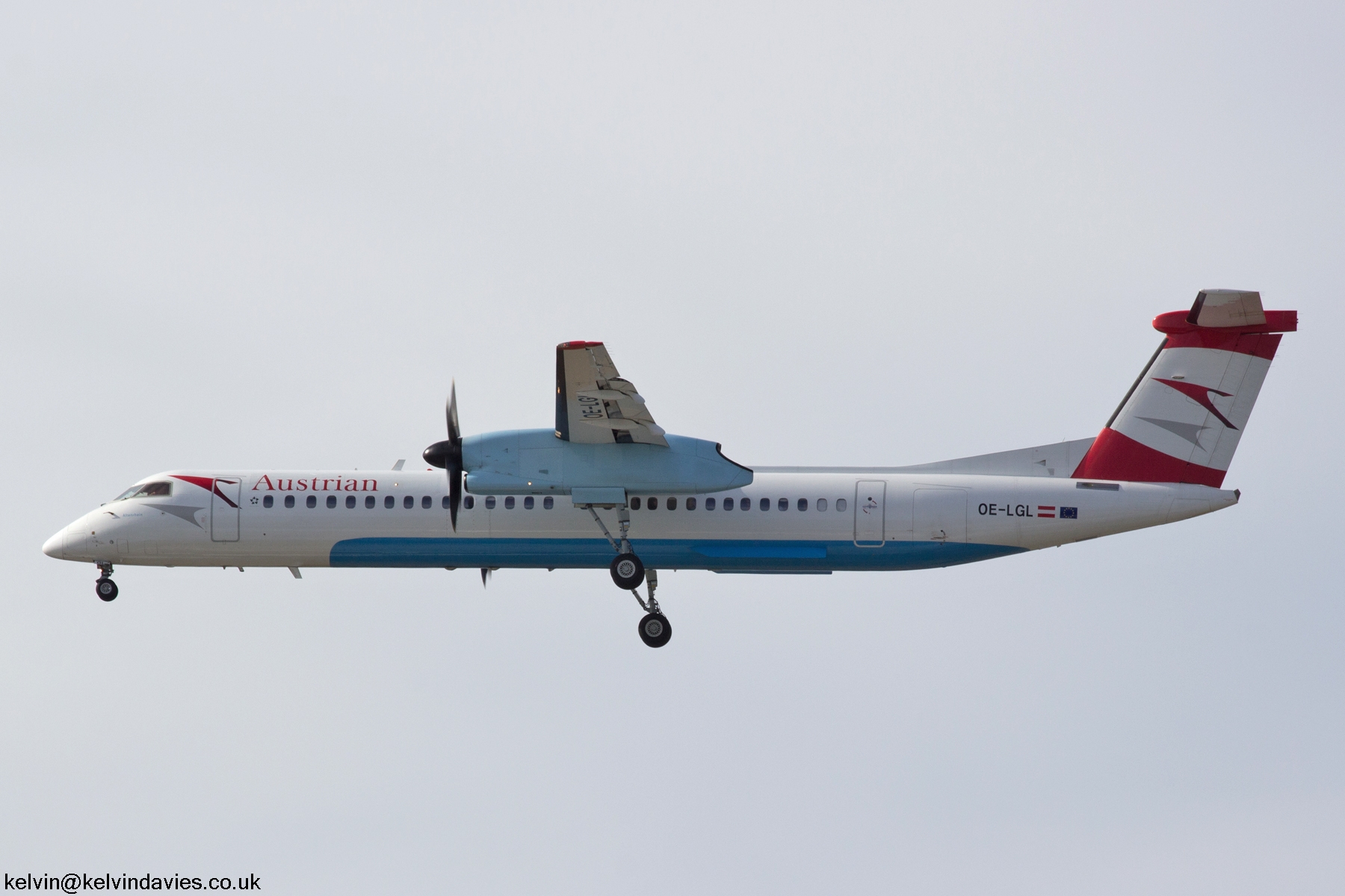 Austrian Airlines Dash 8 OE-LGL