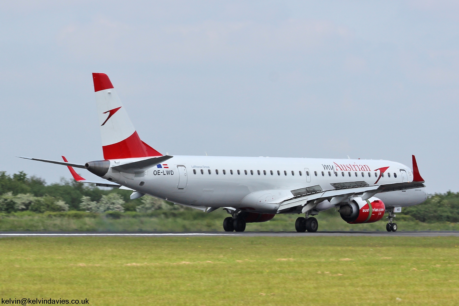 Austrian Airlines ERJ 195 OE-LWD