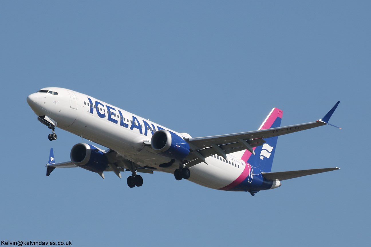 Icelandair 737 MAX TF-ICD