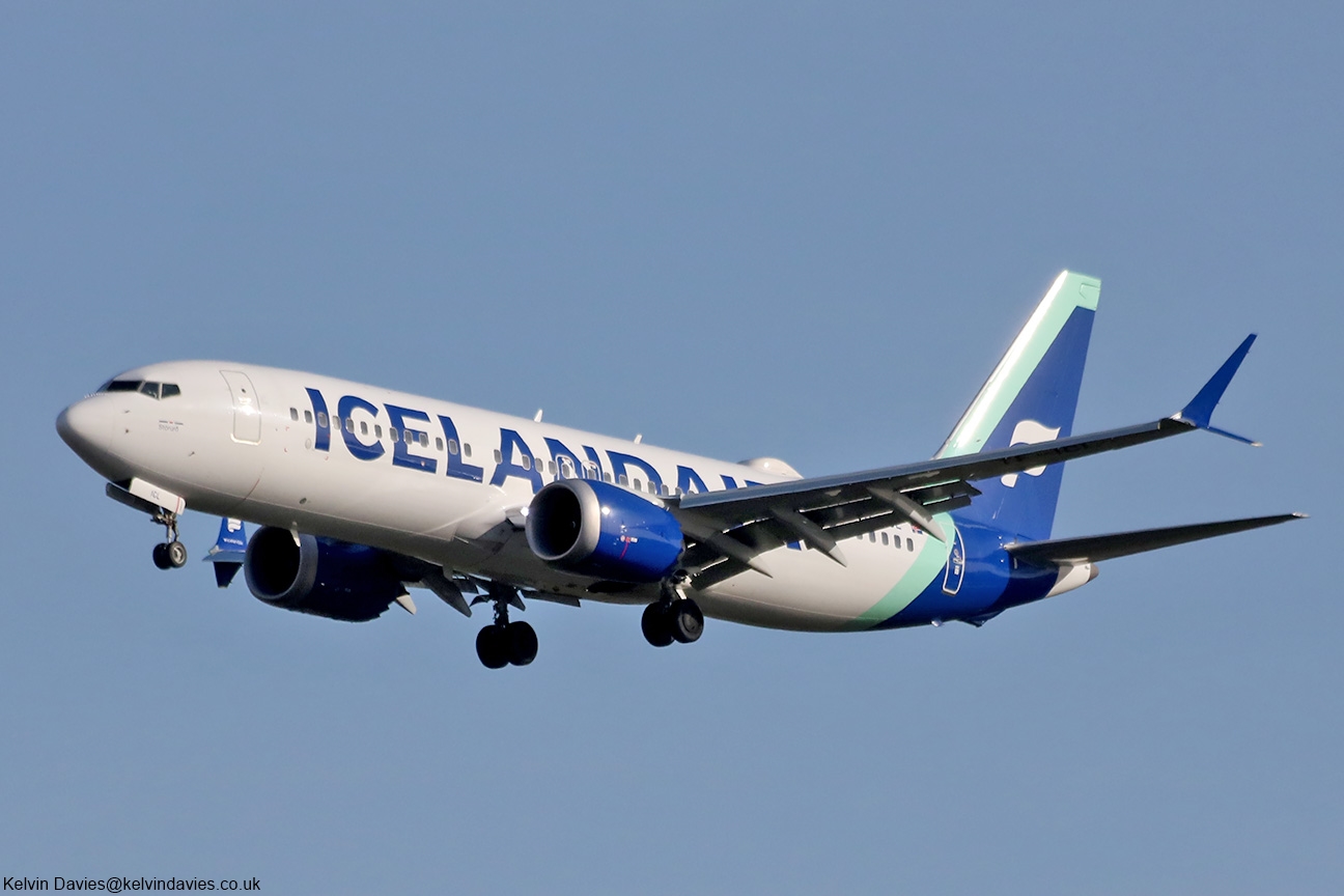 Icelandair 737 MAX TF-ICL