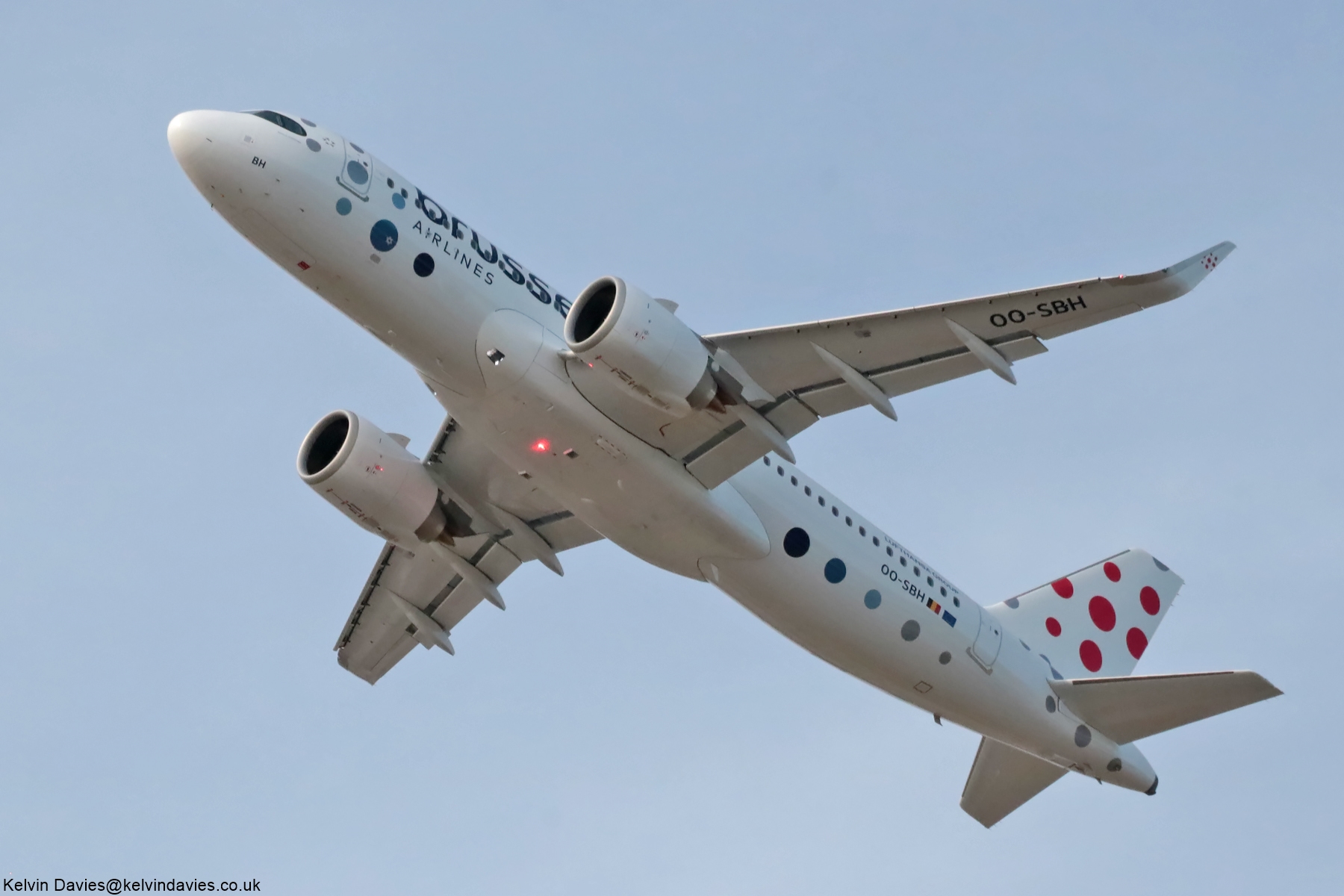 Brussels Airlines A320NEO OO-SBH