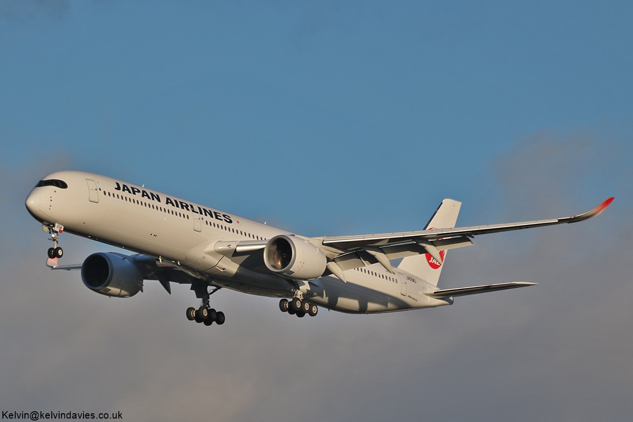 Japan Airlines A350 JA05WJ