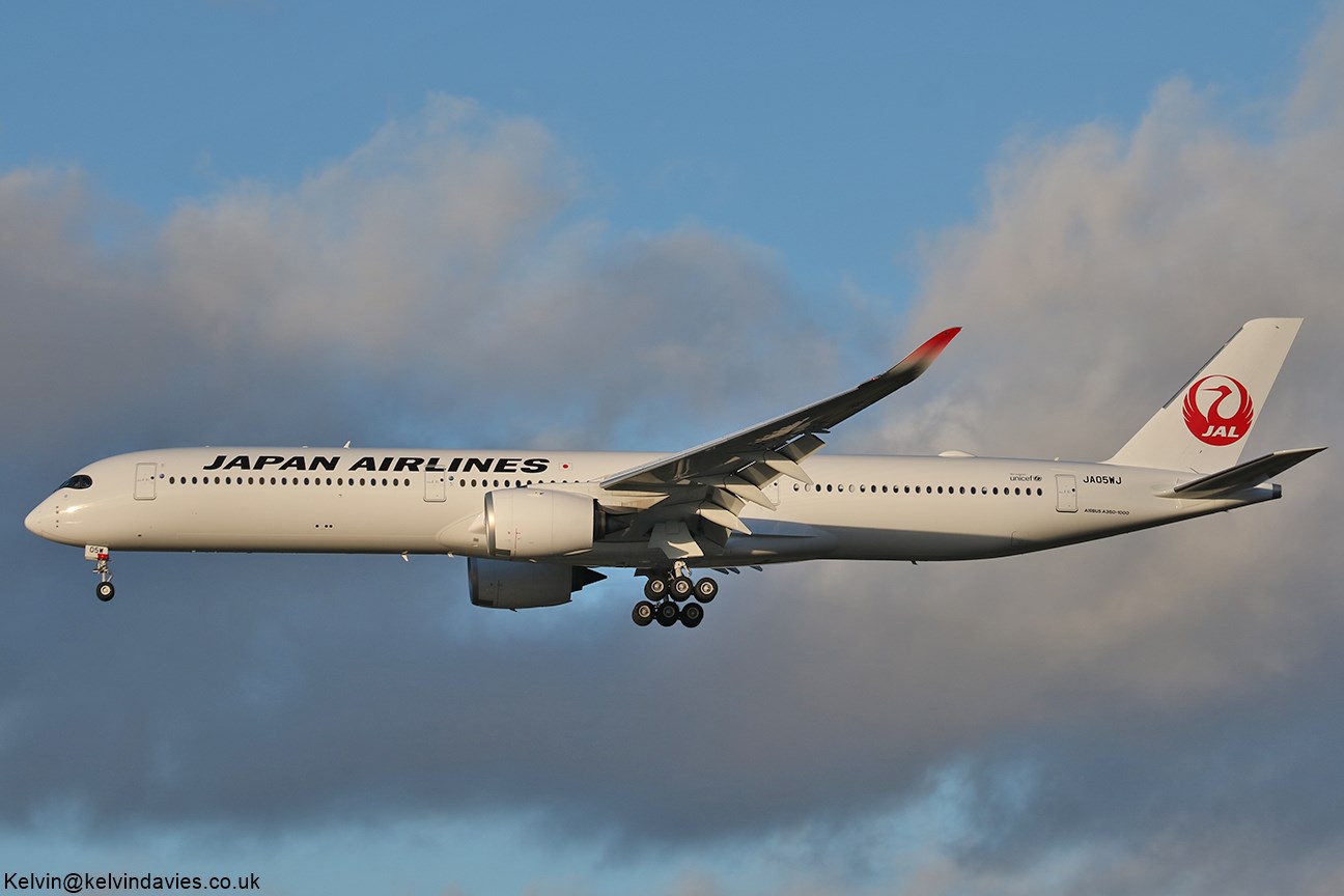 Japan Airlines A350 JA05WJ