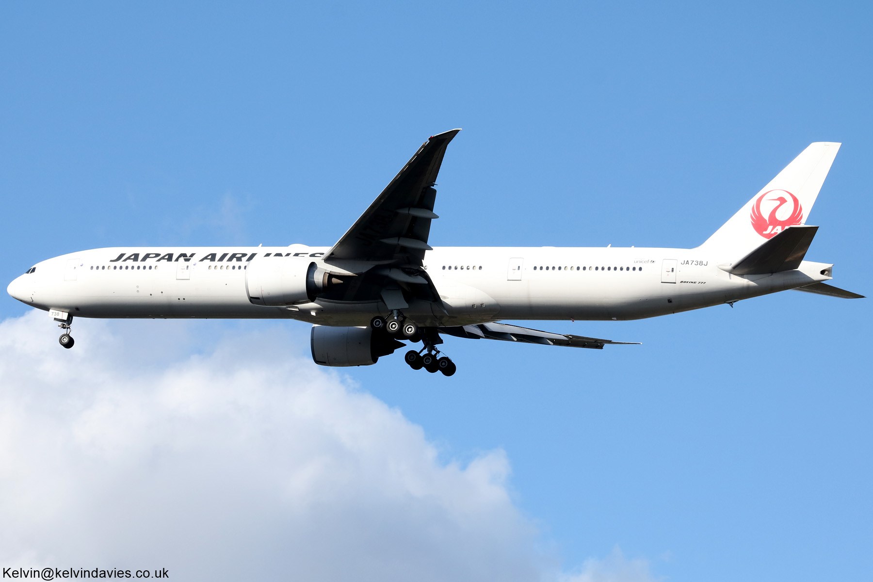 Japan Airlines 777 JA738J