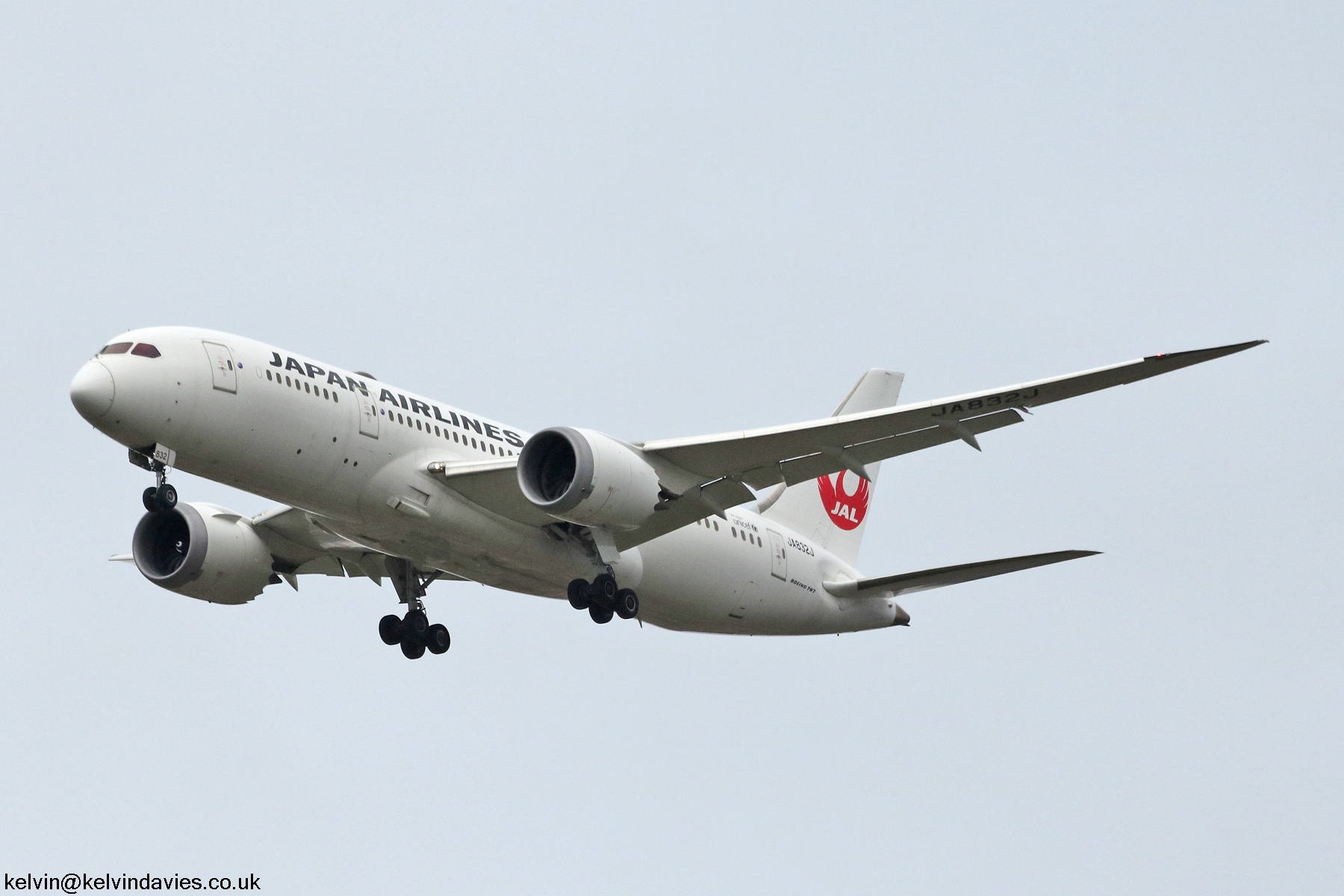 Japan Airlines 787 JA832J