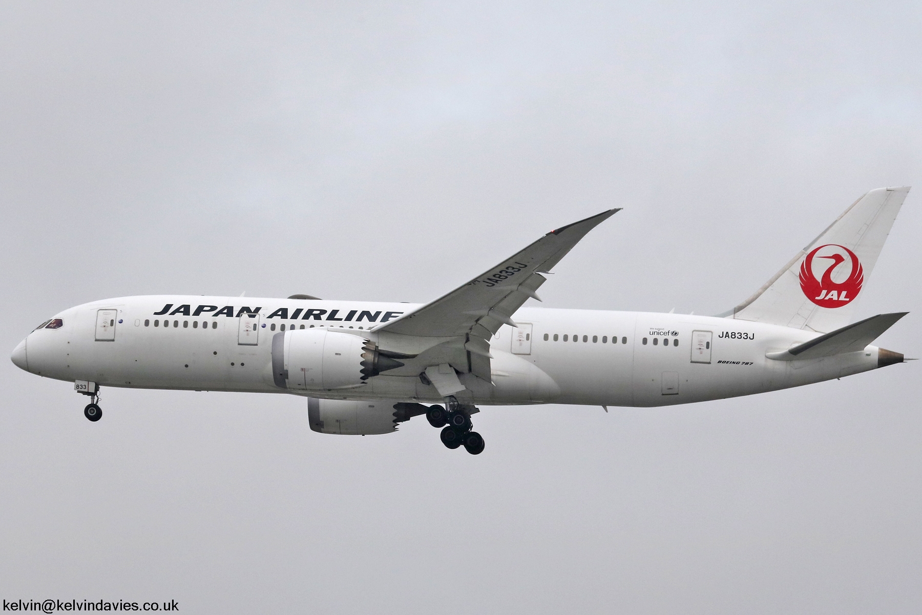 Japan Airlines 787 JA833J