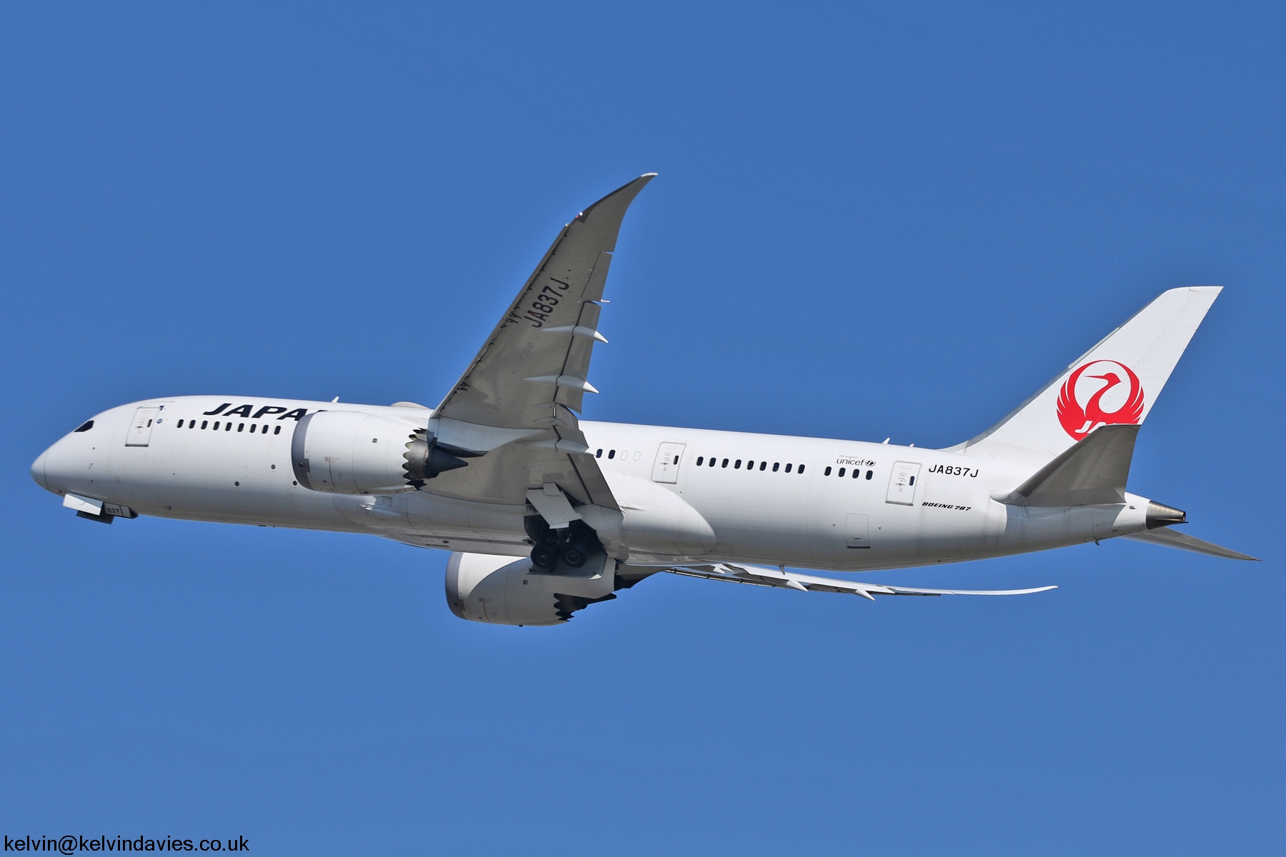 Japan Airlines 787 JA837J