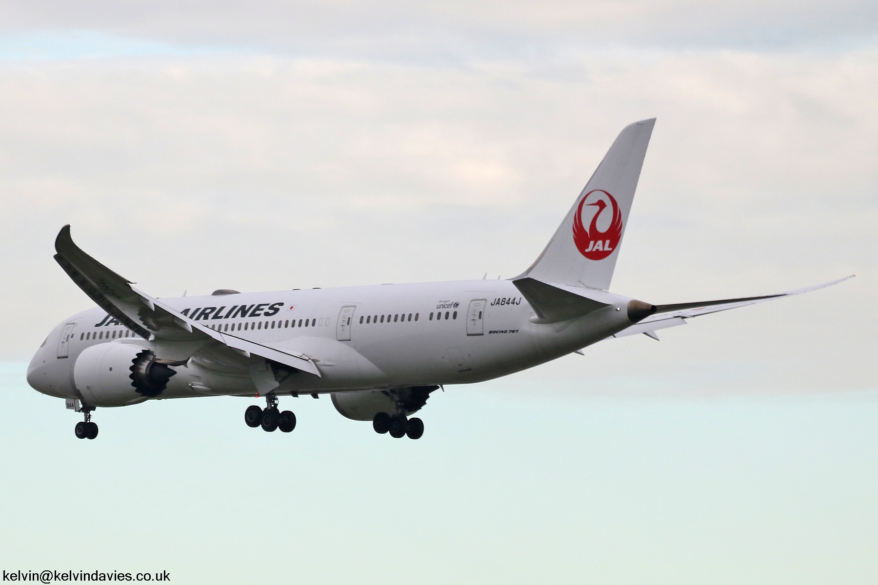 Japan Airlines 787 JA844J