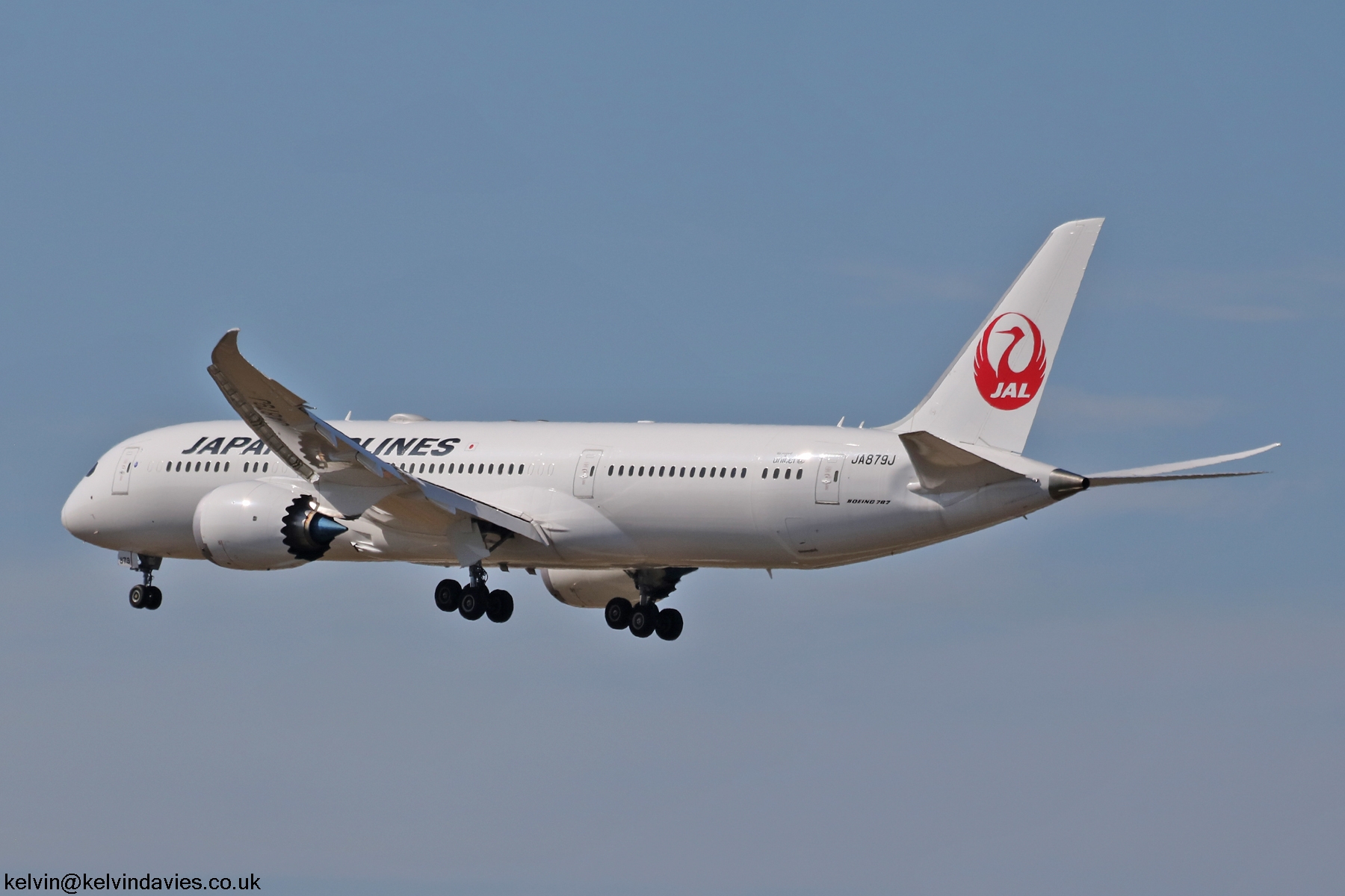 Japan Airlines 787 JA879J