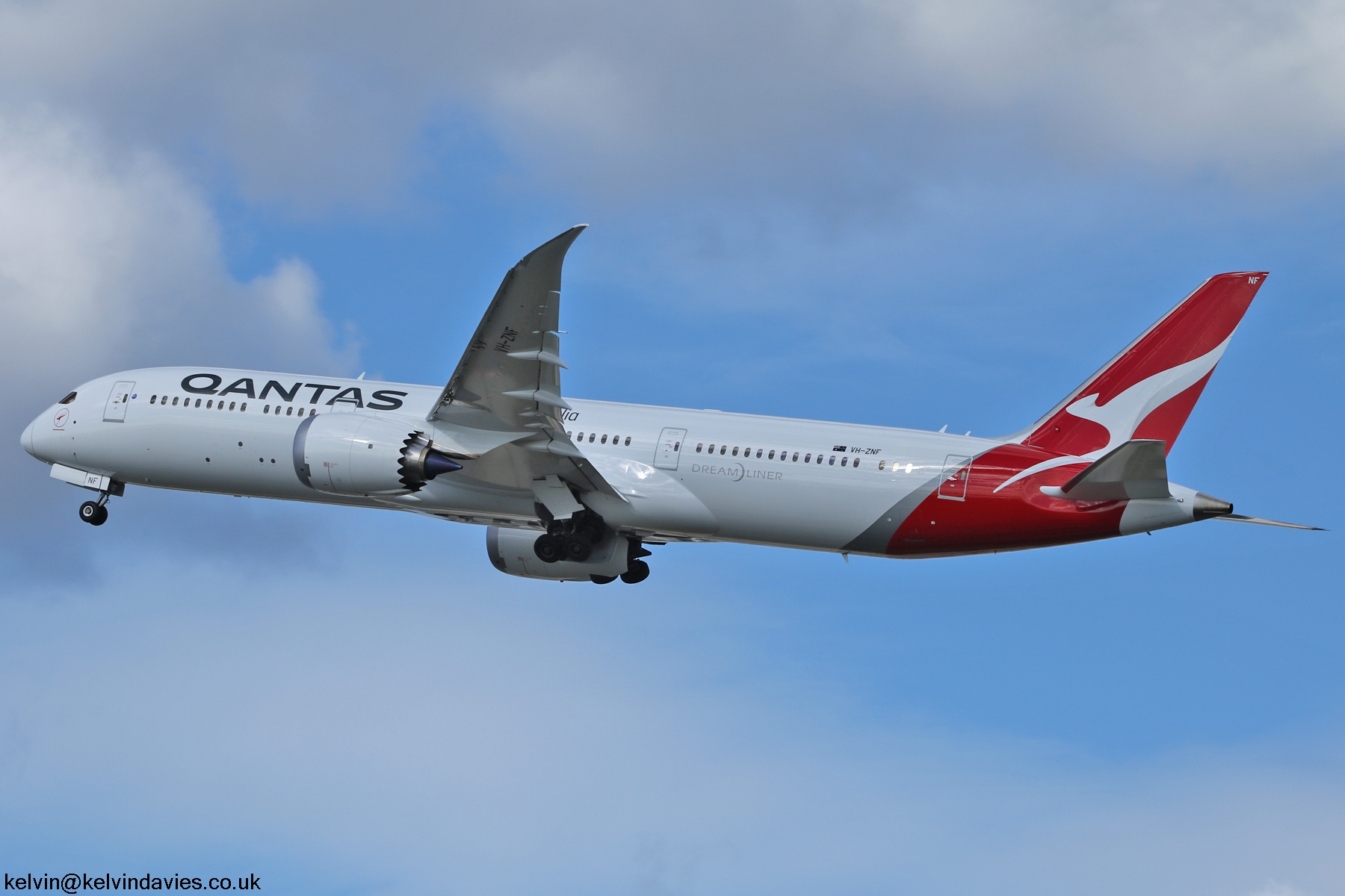Qantas 787 VH-ZNF