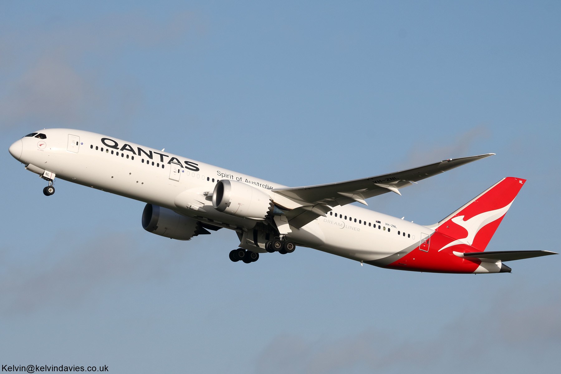 Qantas 787 VH-ZNL