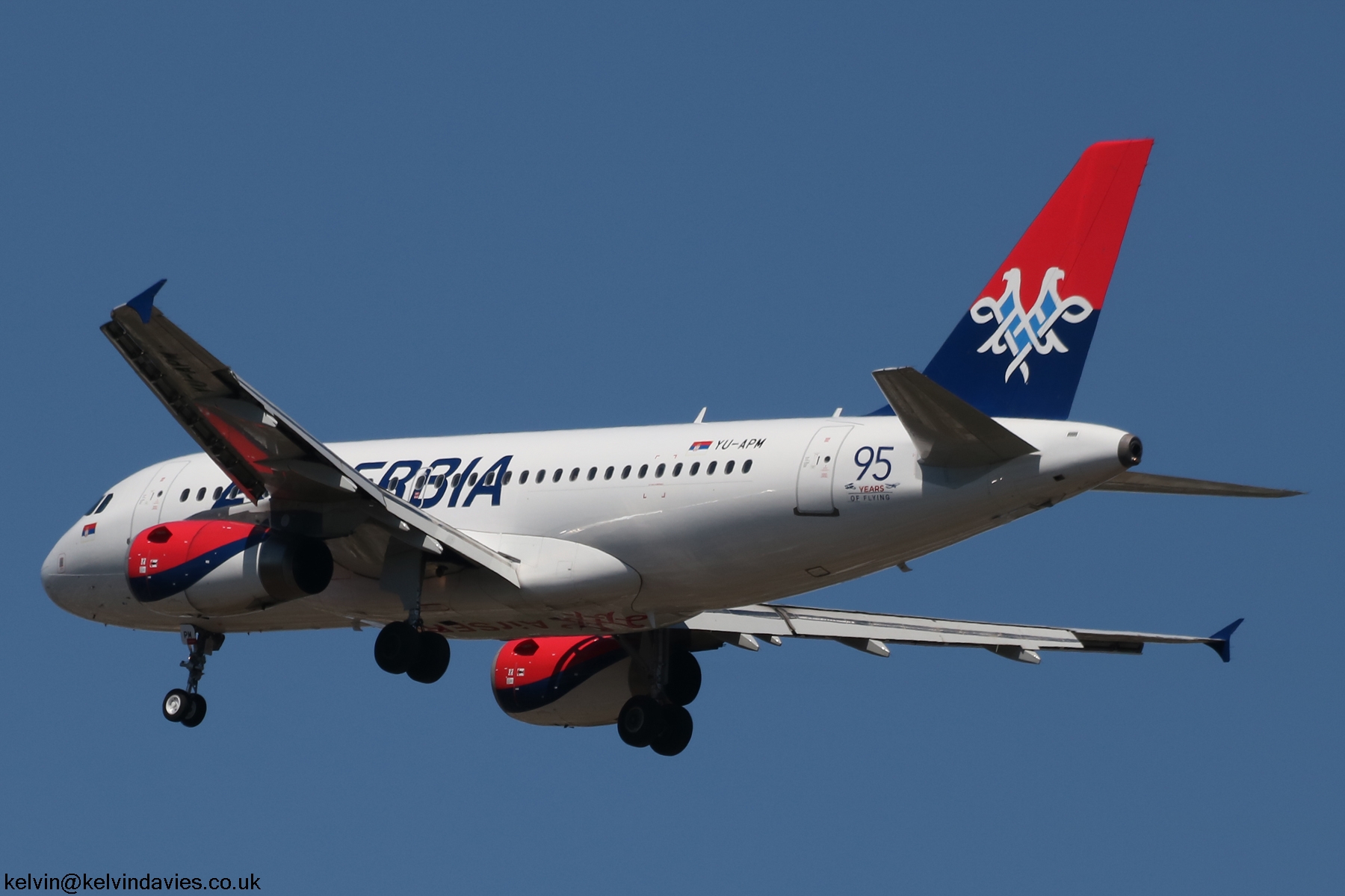 Air Serbia A319 YU-APM