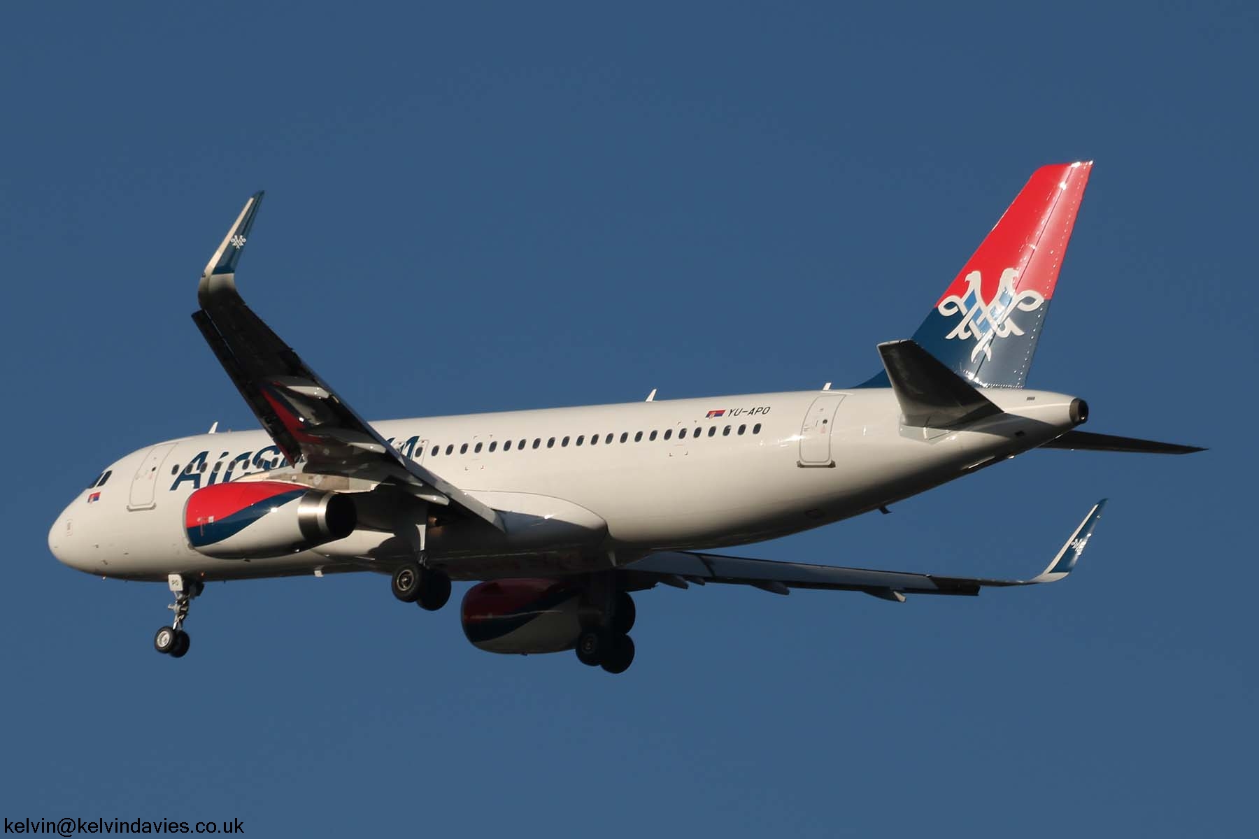 Air Serbia A320 YU-APO
