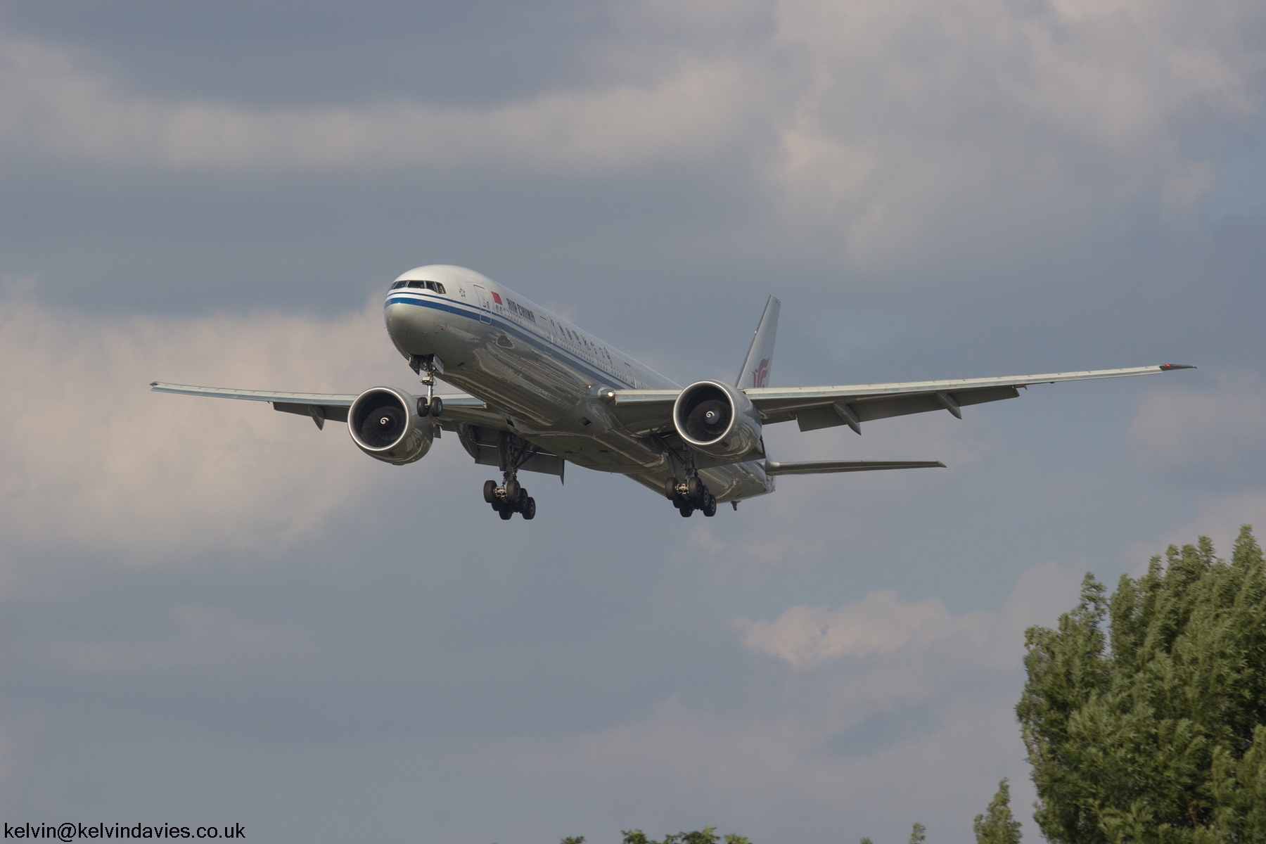 Air China 777 B-2033