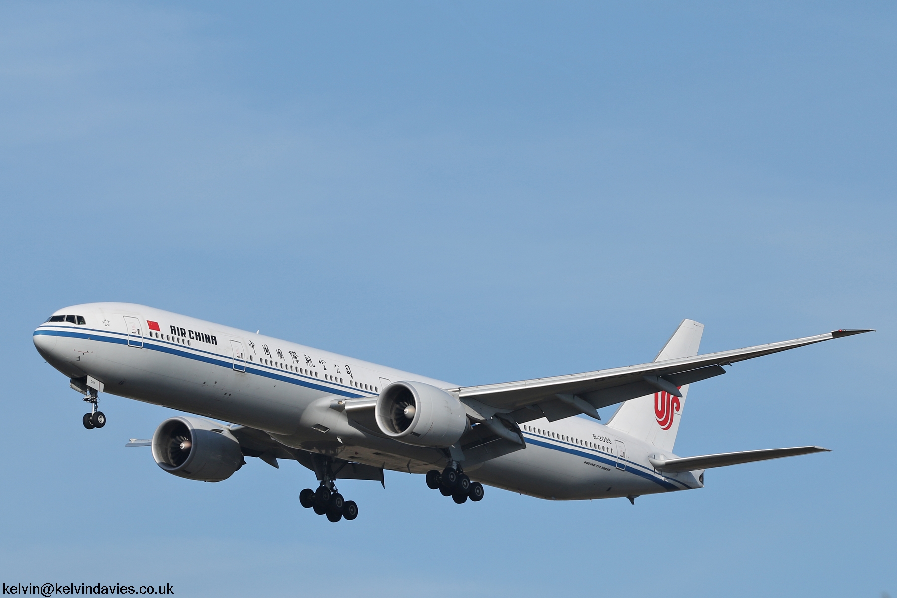 Air China 777 B-2085