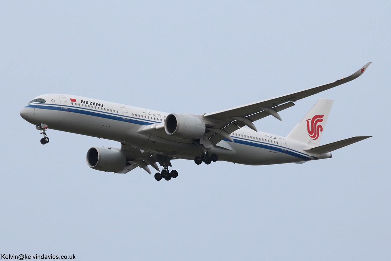 Air China A350 B-32DM