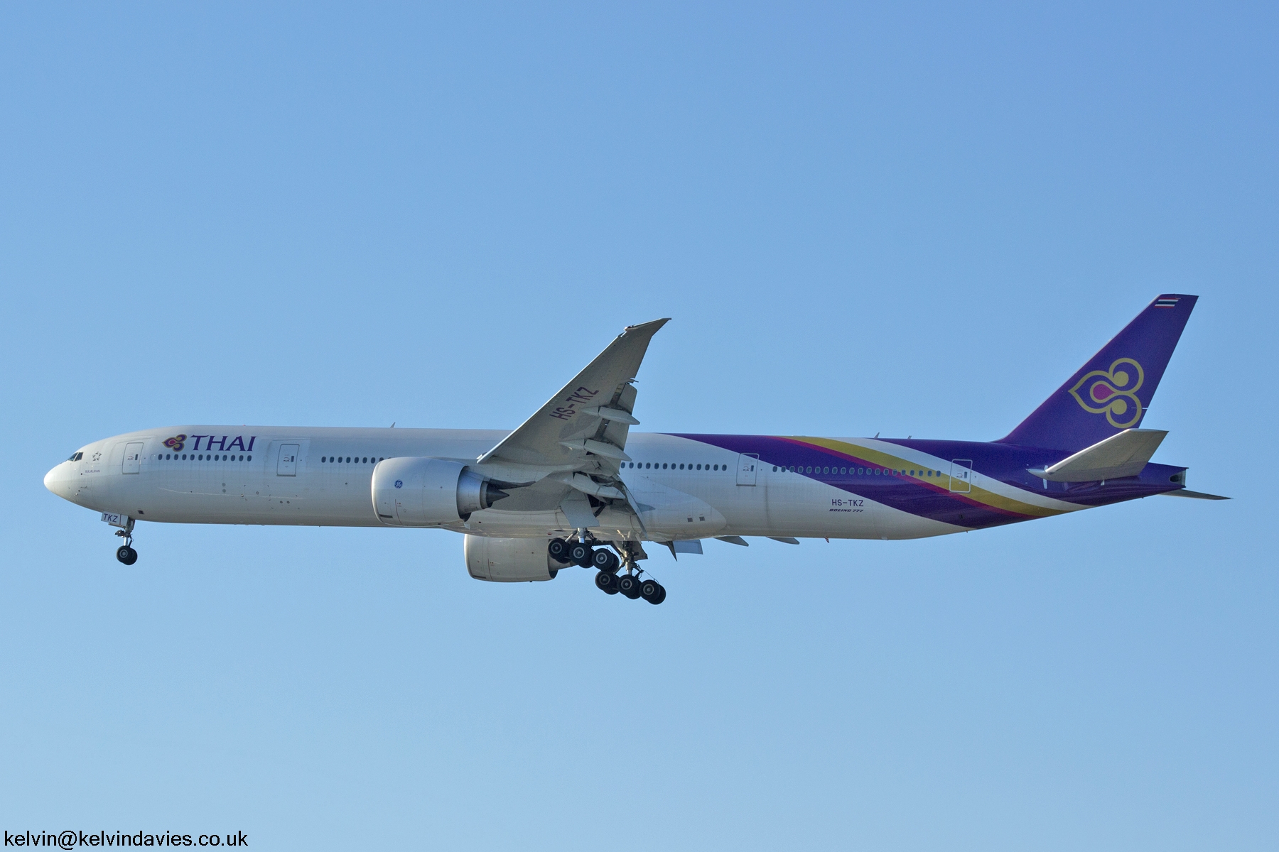 Thai Airways 777 HS-TKZ