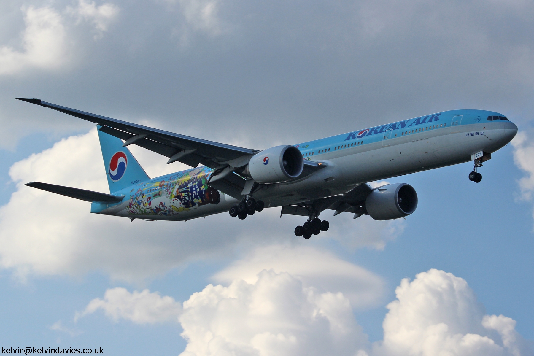 Korean Air 777 HL8209