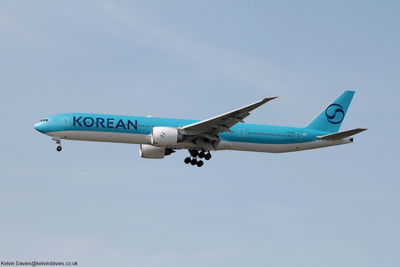 Korean Air 777 HL8008