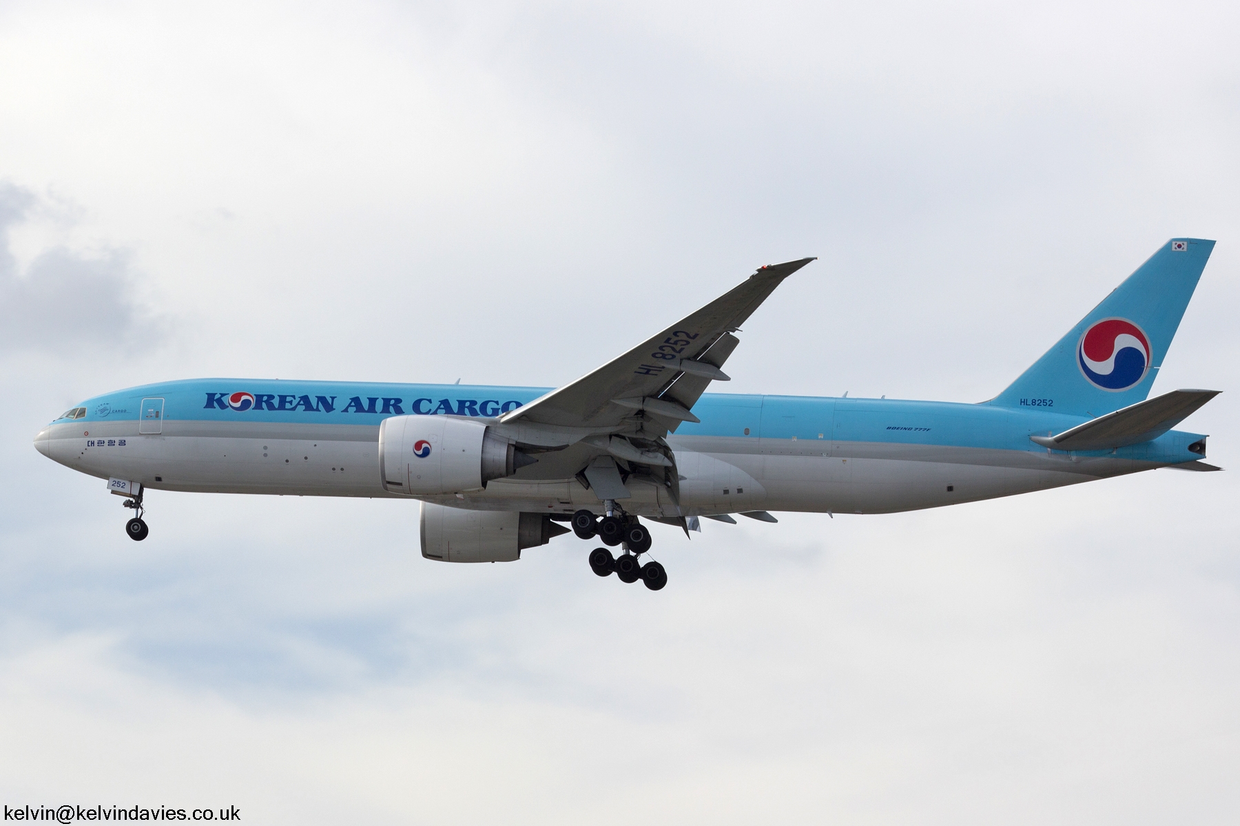 Korean Air Cargo 777 HL8252