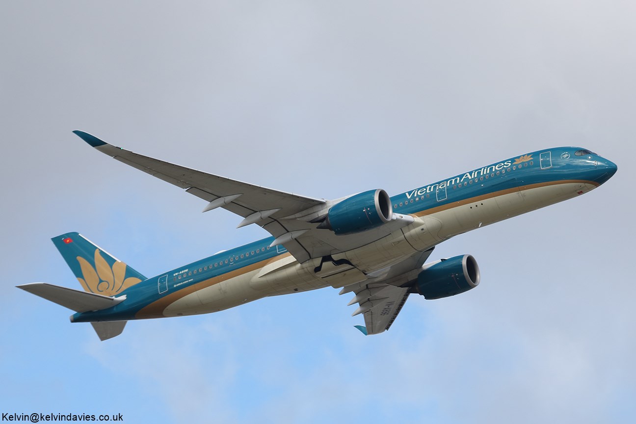 Vietnam Airlines A350 VN-A896