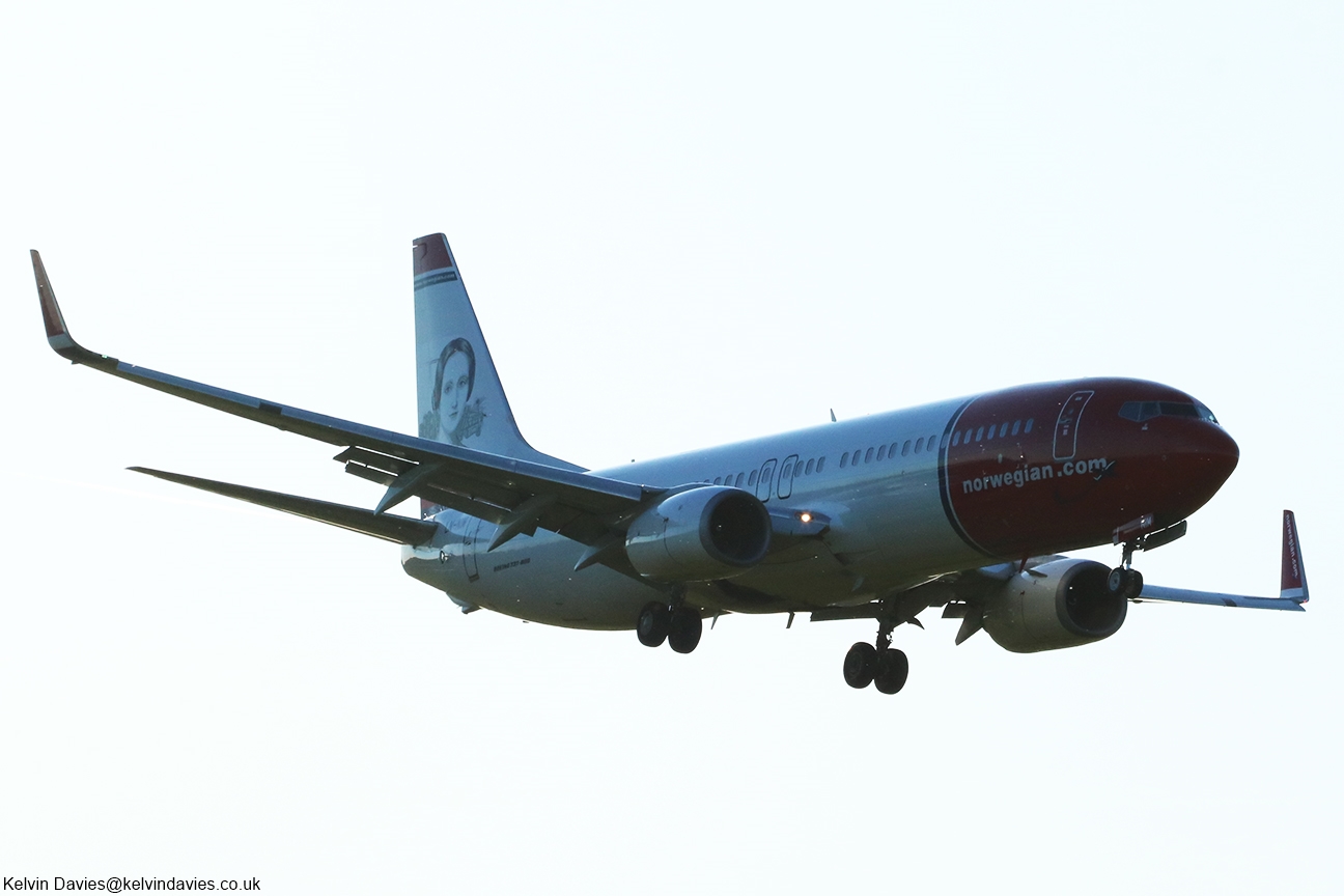 Norwegian Air Shuttle 737NG LN-NIM