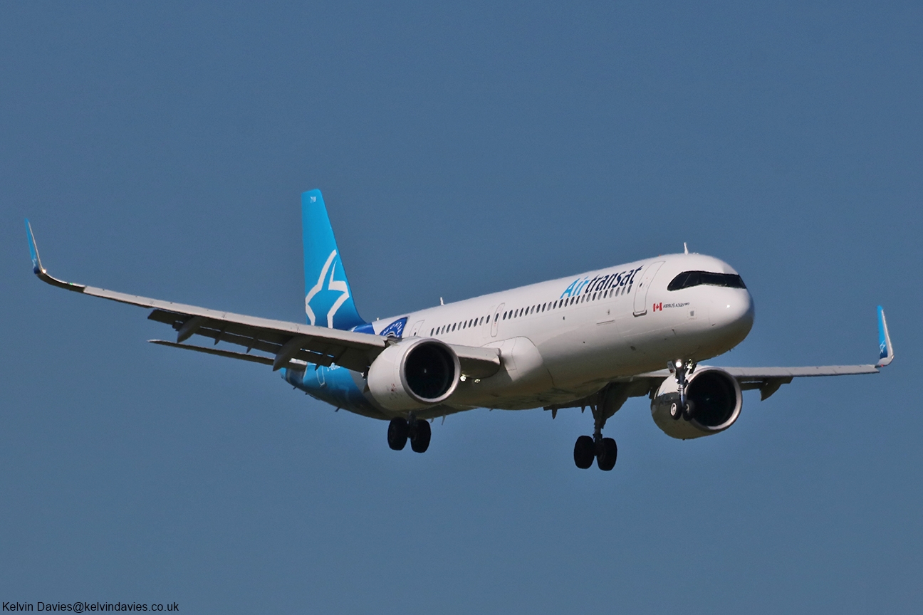 Air Transat A321NEO C-GOKG