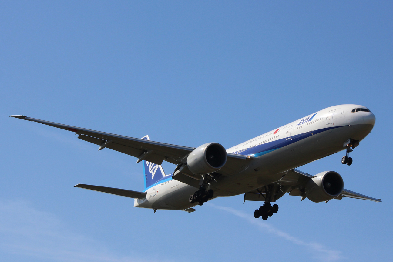 ANA 777 JA786A