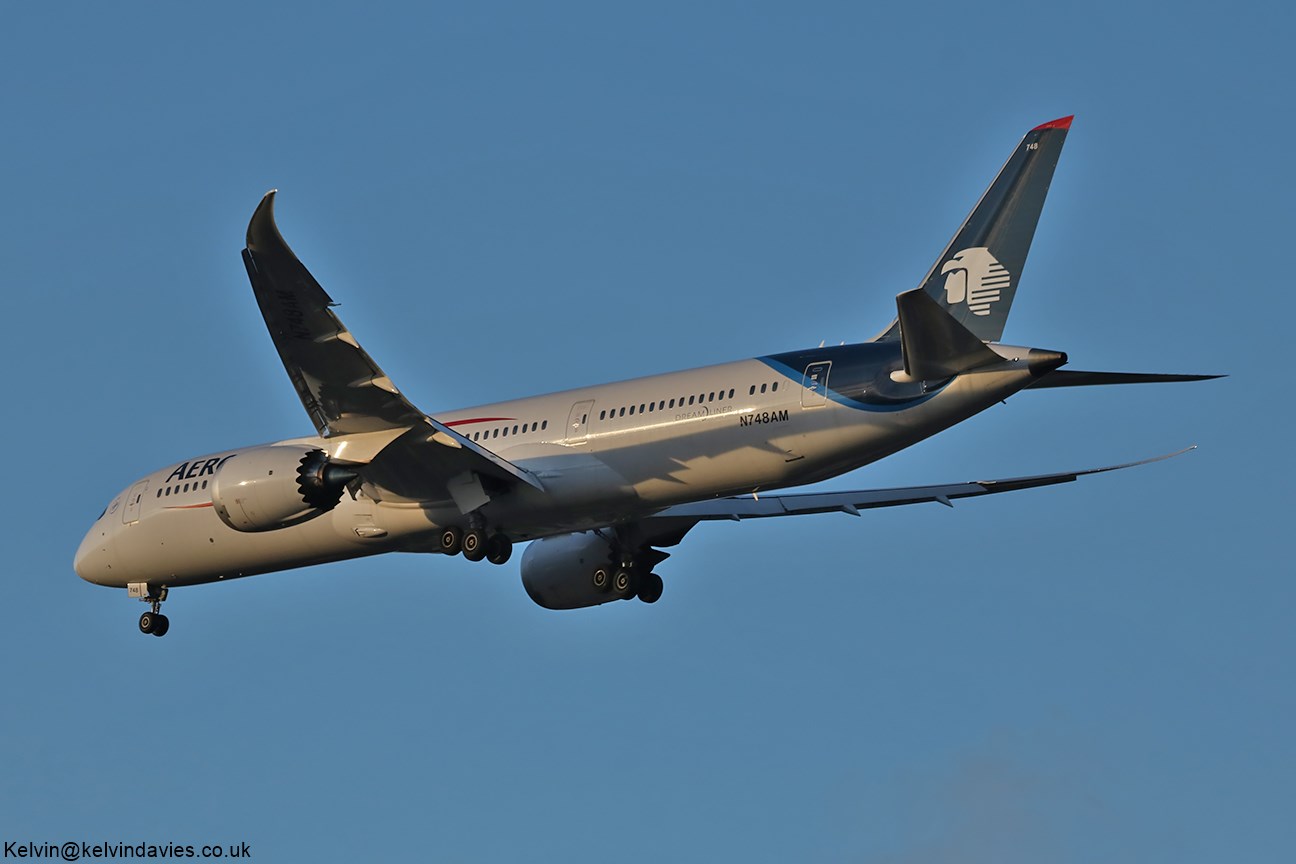 AeroMexico 787 N748AM