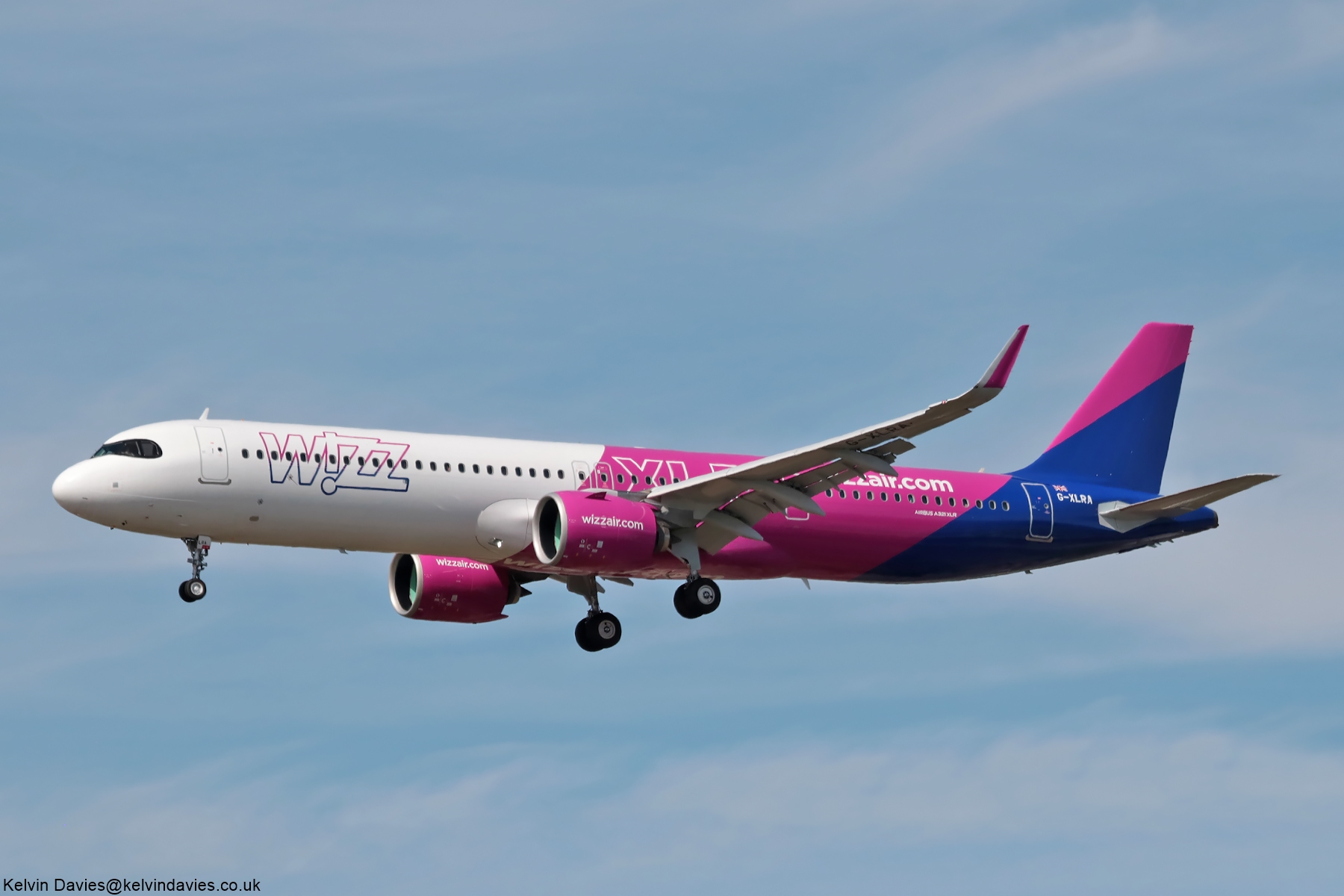 Wizz Air UK A321NEO G-XLRA