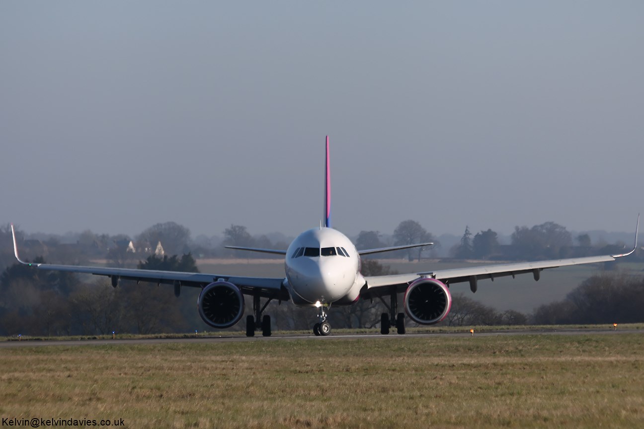 Wizz Air A321 NEO HA-LGL