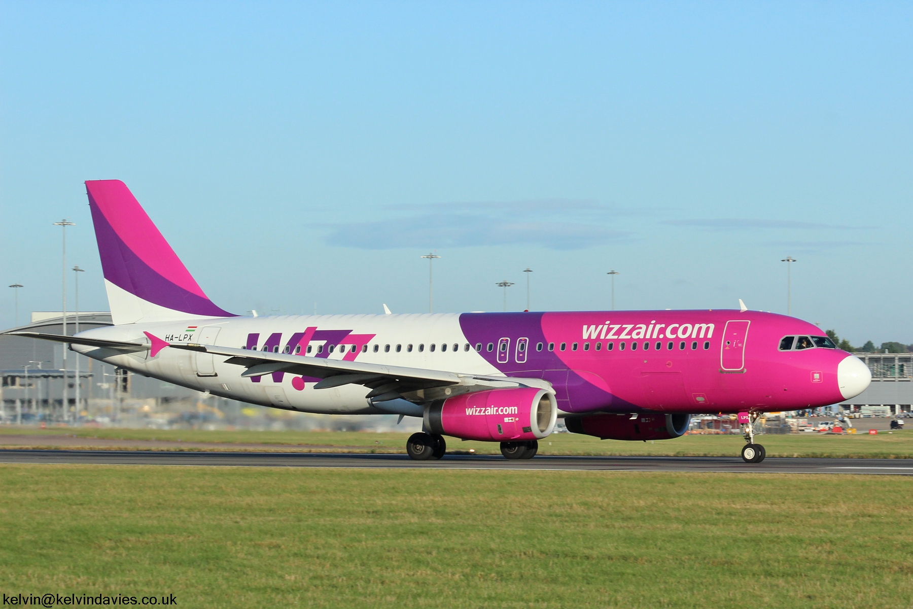 Wizz Air A320 HA-LPX