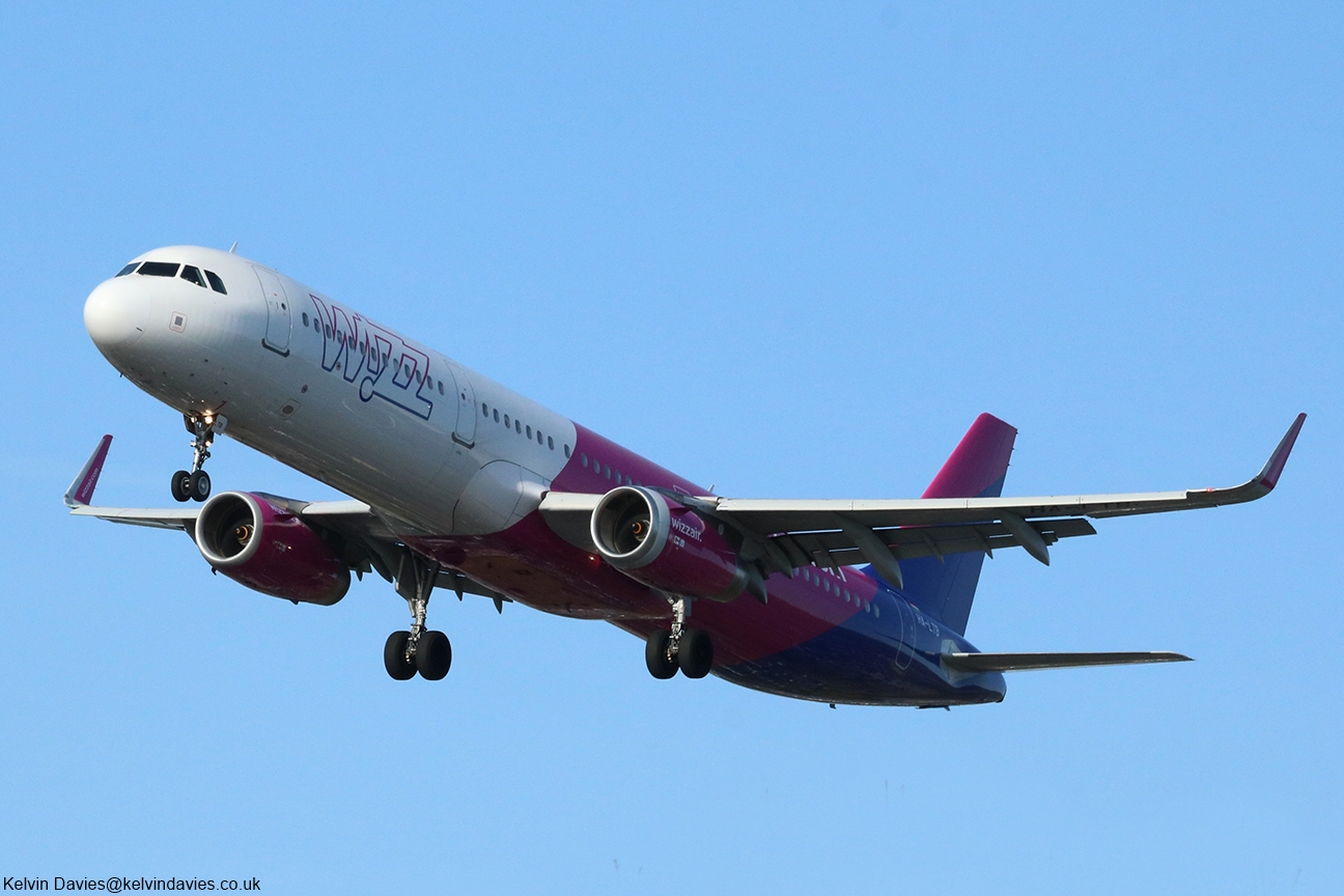 Wizz Air A320 HA-LTB