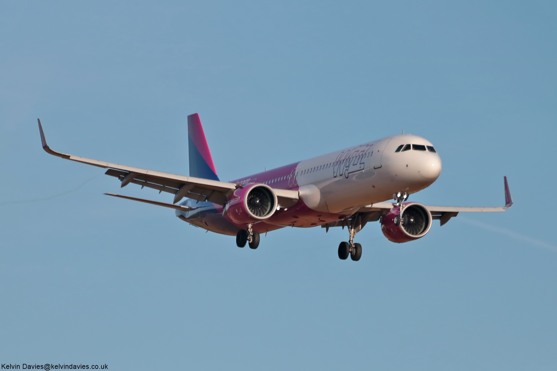 Wizz Air A321NEO HA-LVP