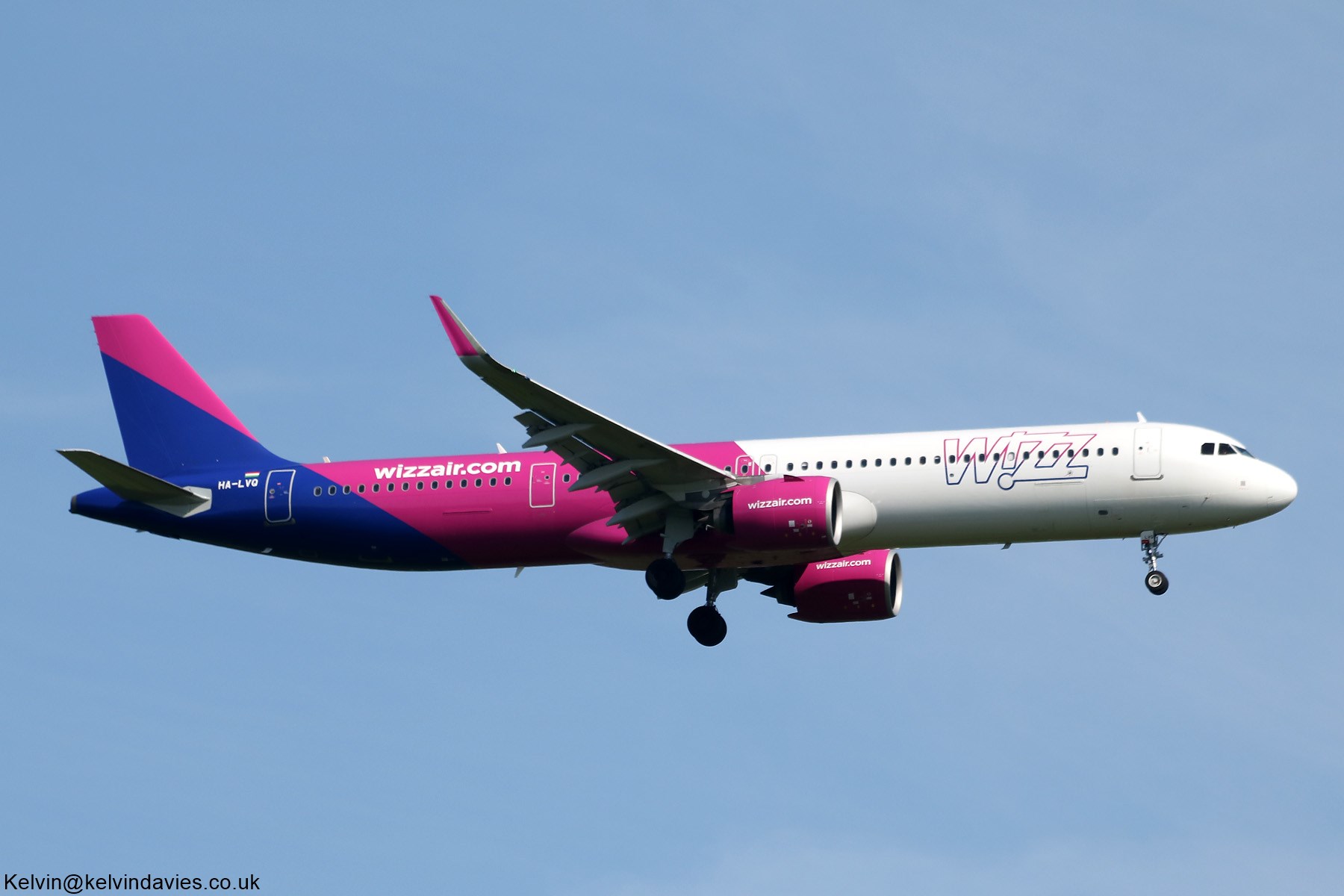 Wizz Air A321 HA-LVQ
