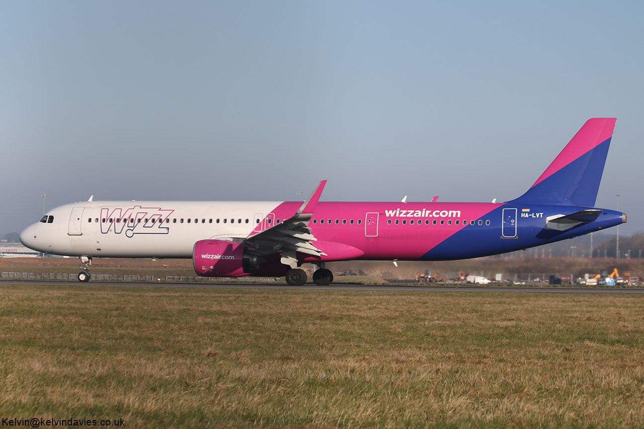 Wizz Air A321 NEO HA-LVT