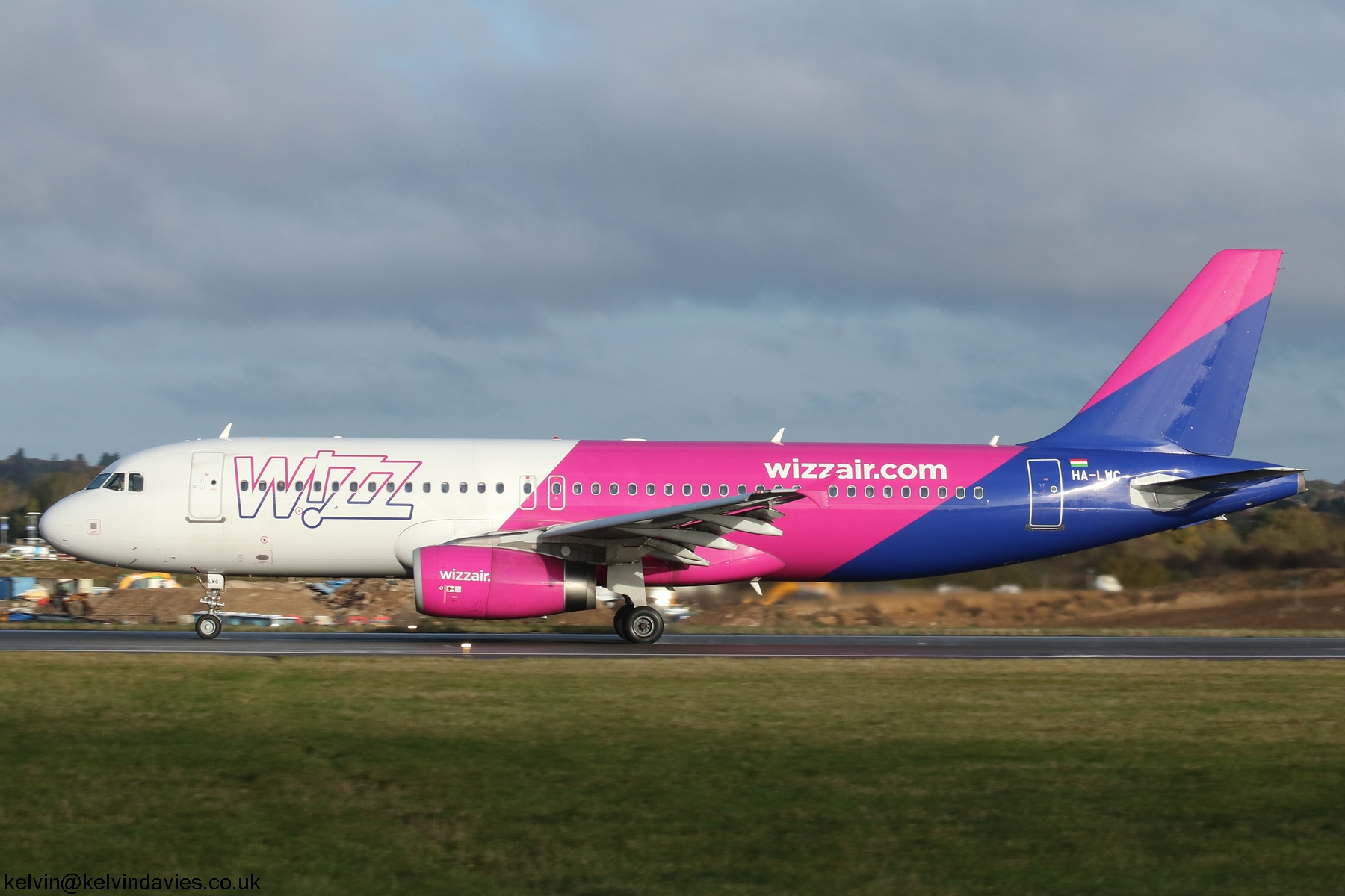 Wizz Air A320 HA-LWC