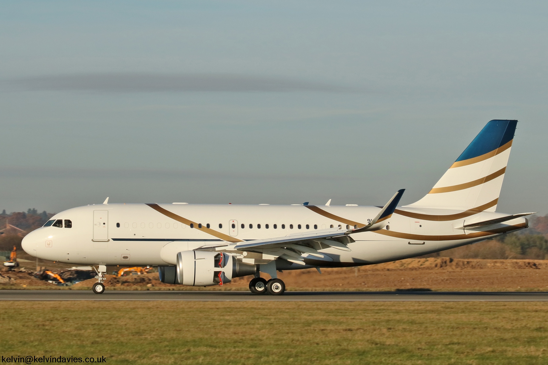 Comlux A319 Biz Jet 9H-AVK