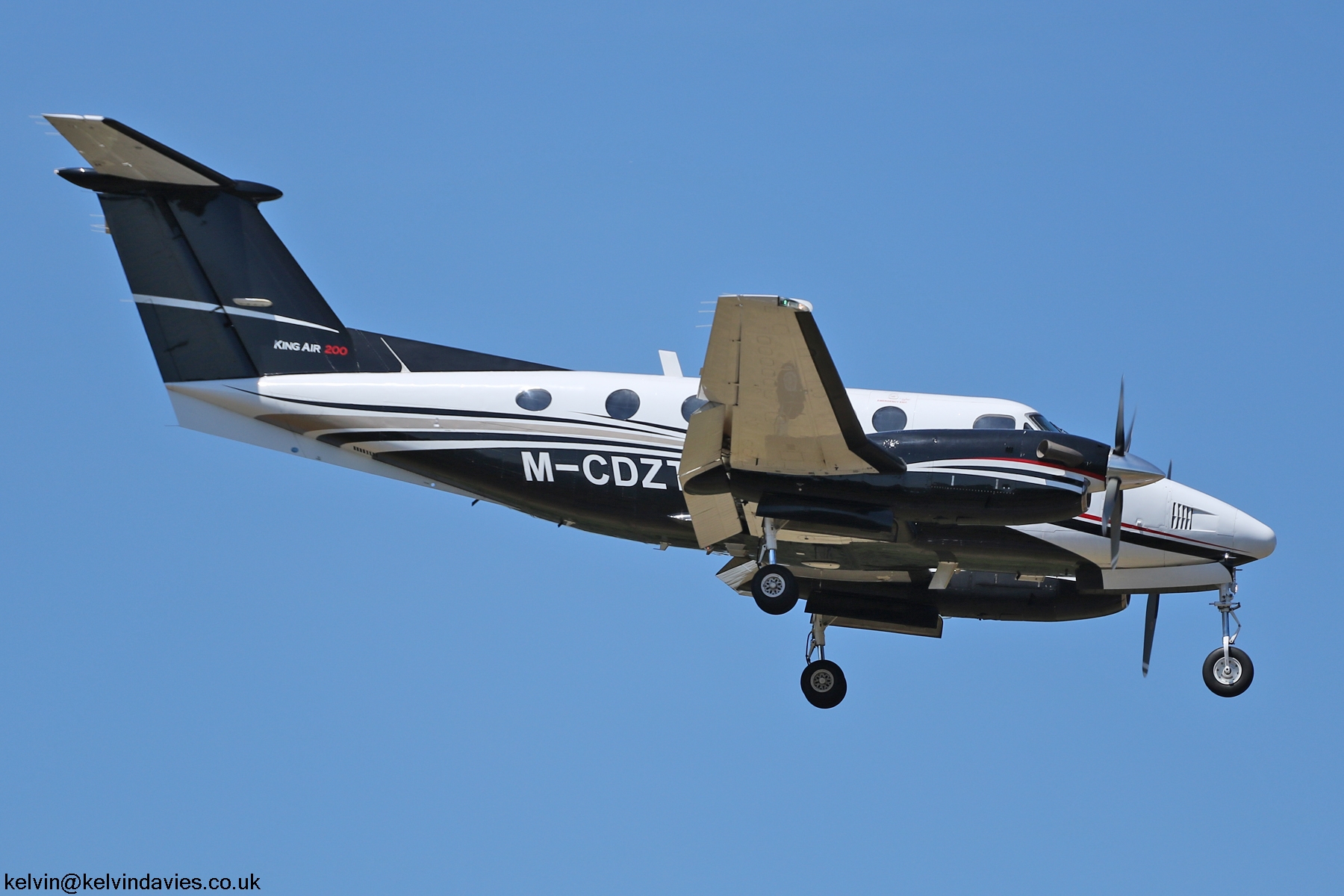 King Air B200 M-CDZT