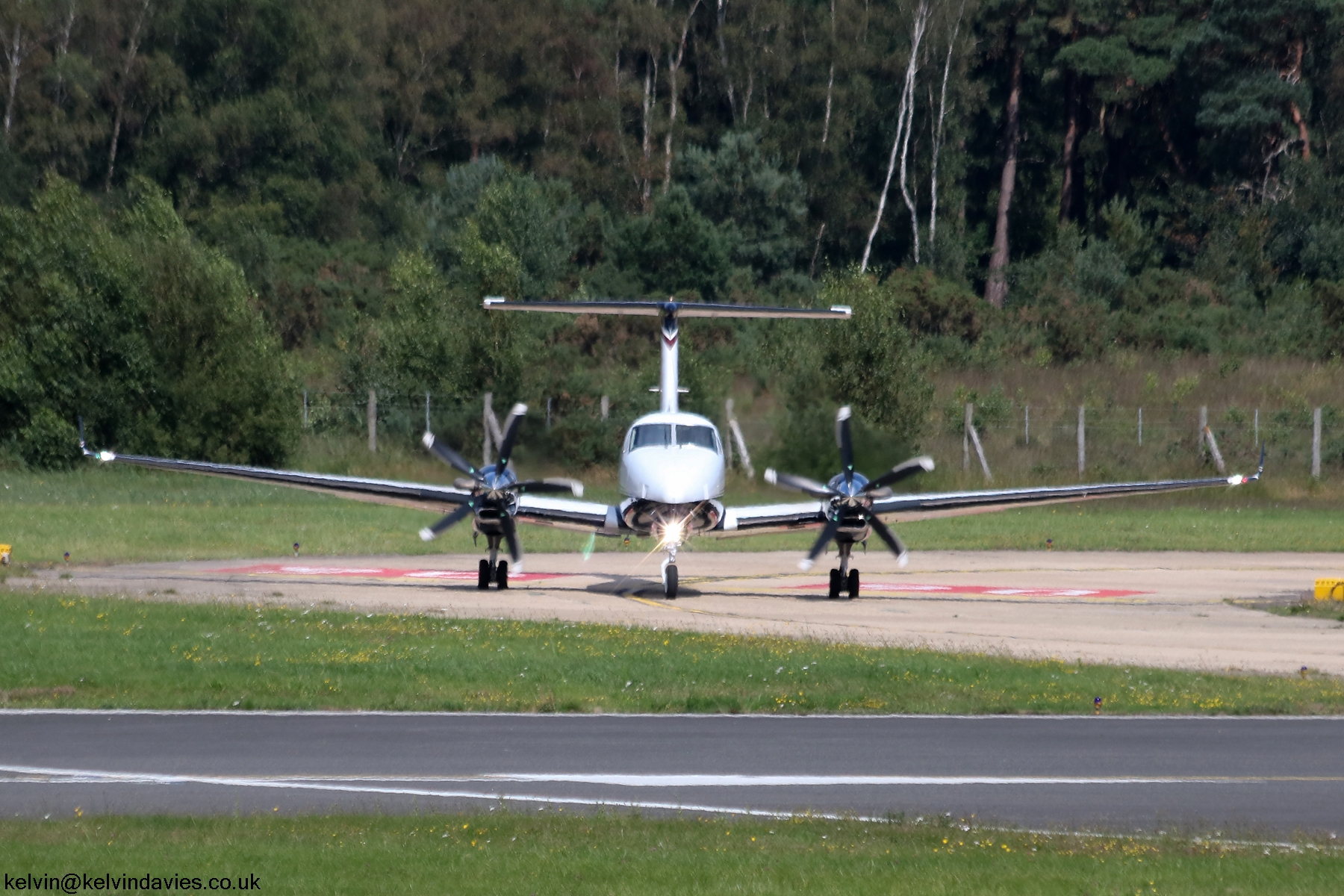Air Service Liege King Air B350 OO-OCA