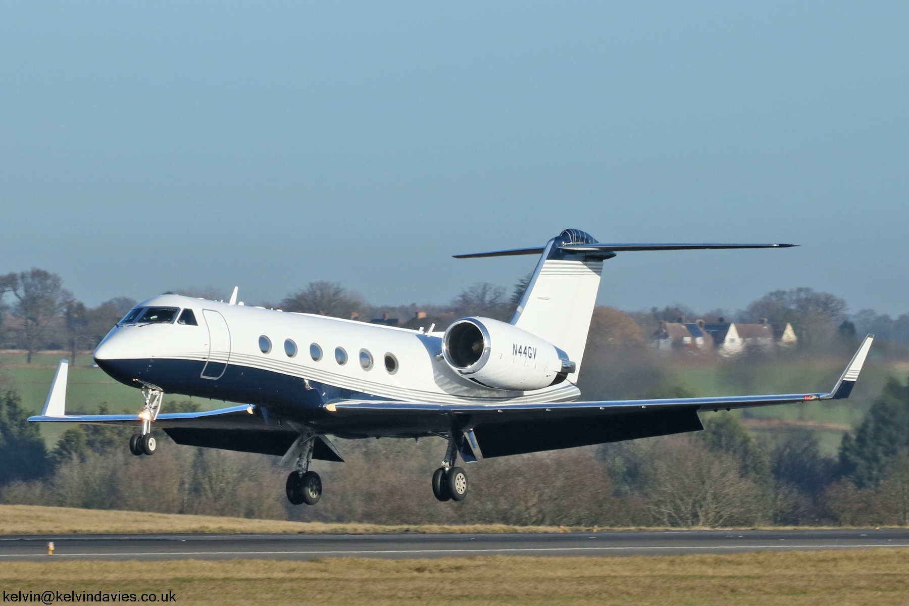 Wing Aviation Gulfstream GIV-SP N44GV