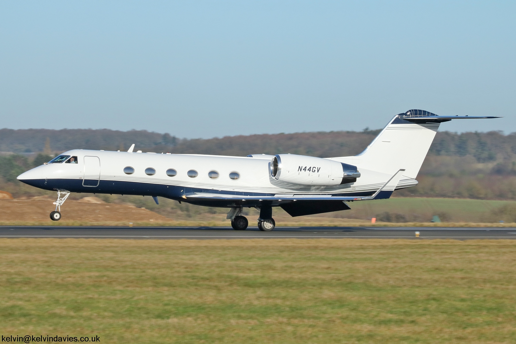 Wing Aviation Gulfstream GIV-SP N44GV