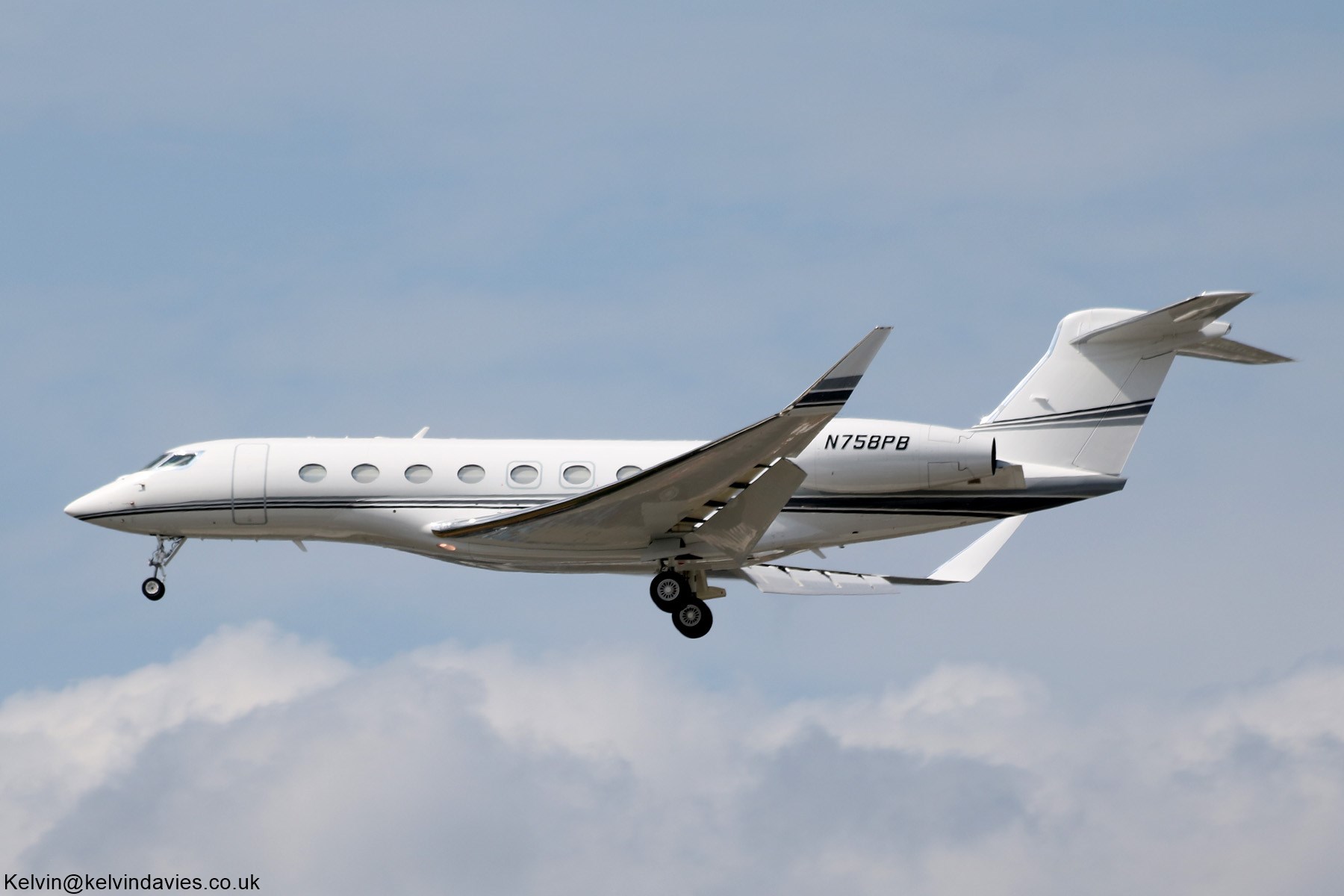 Executive Jet Mngmt G650-ER N758PB