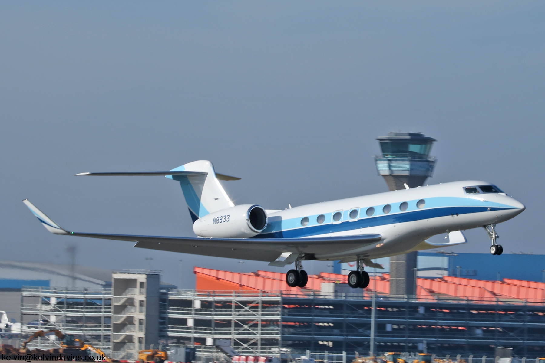 G650 N8833