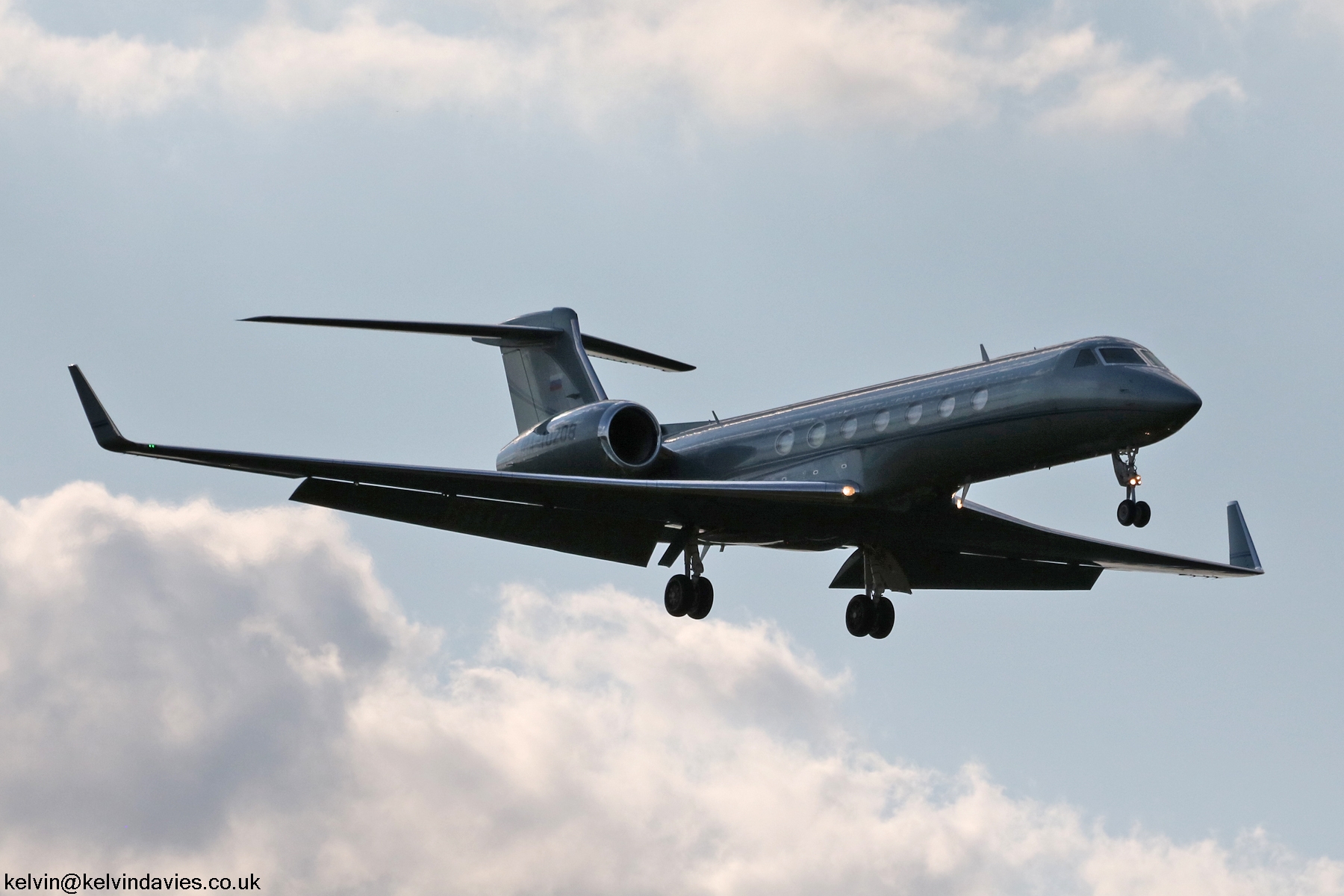 North West Air Co G550 RA-10208