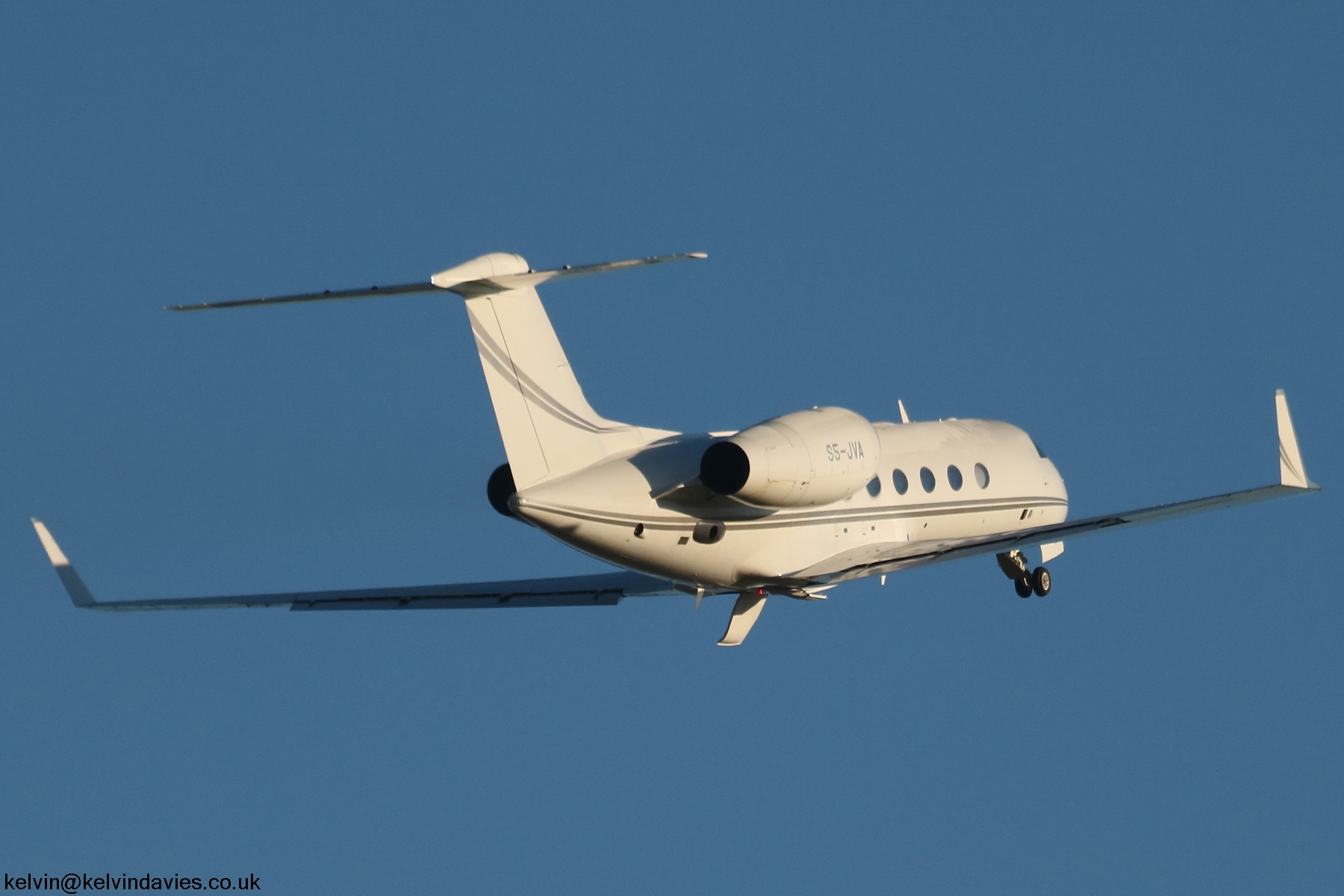 Elitavia Gulfstream G450 S5-JVA