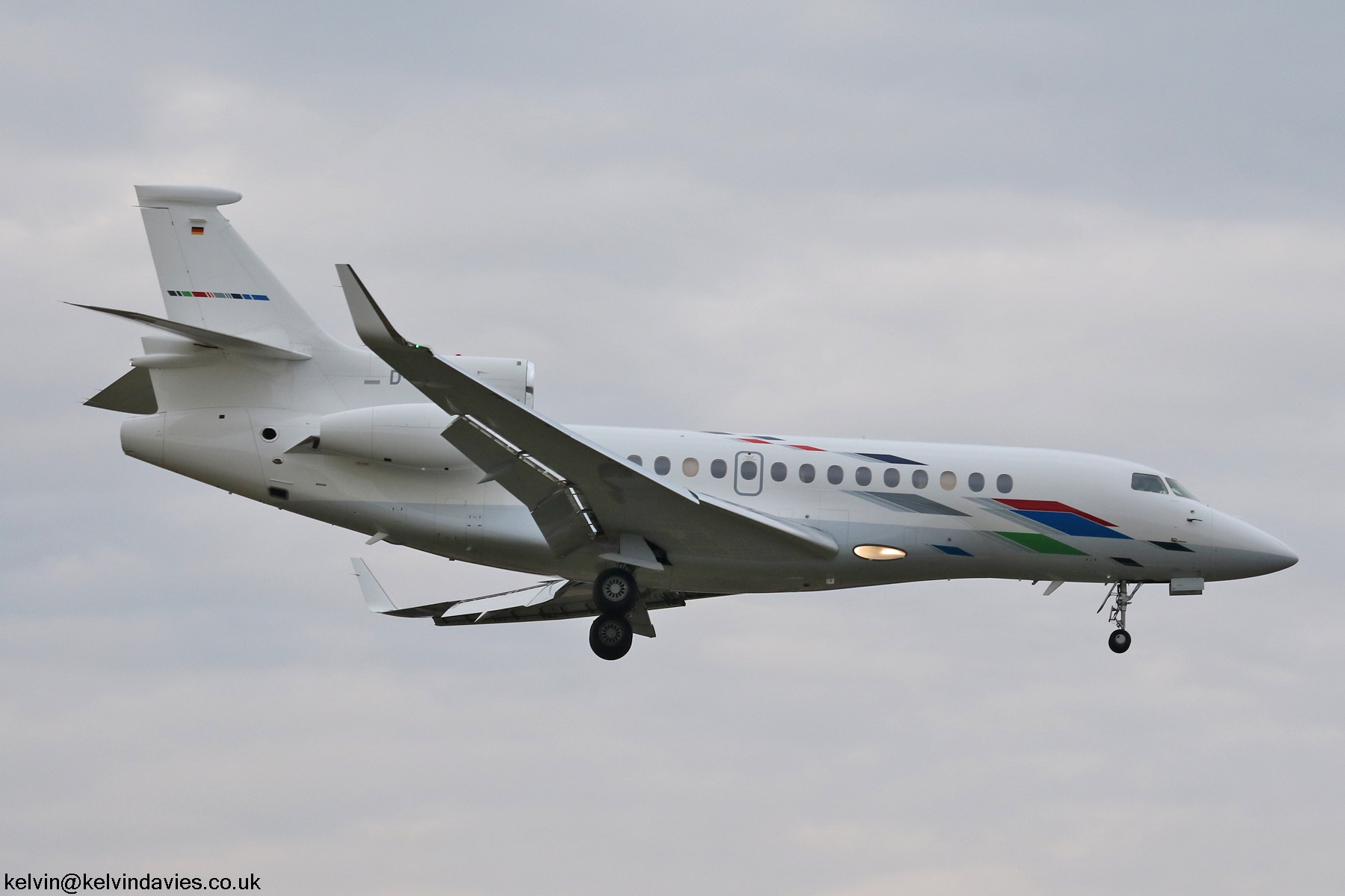 Volkswagen Air Service Falcon7X D-AGBH