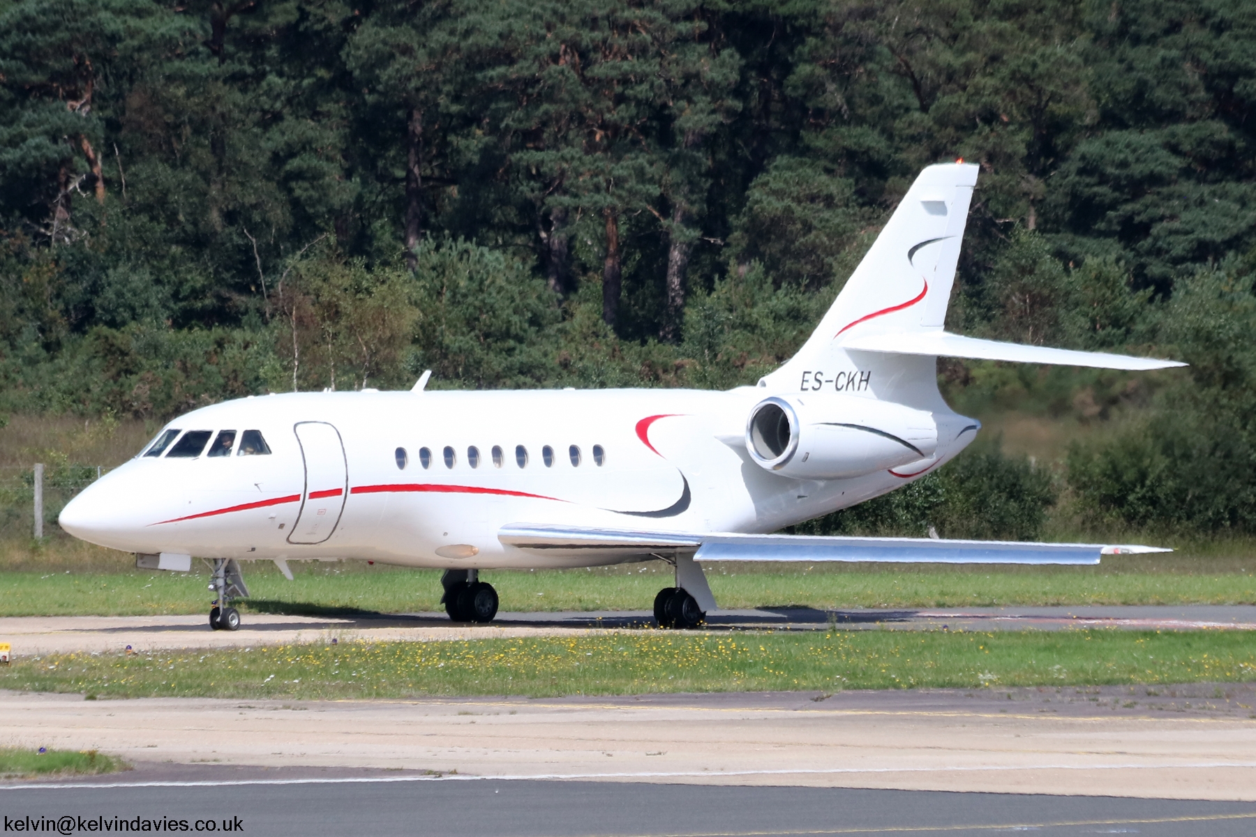 Fort Aero AS Falcon 2000 ES-CKH