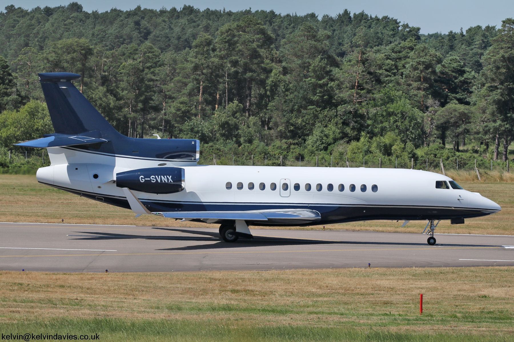 Falcon 7X G-SVNX